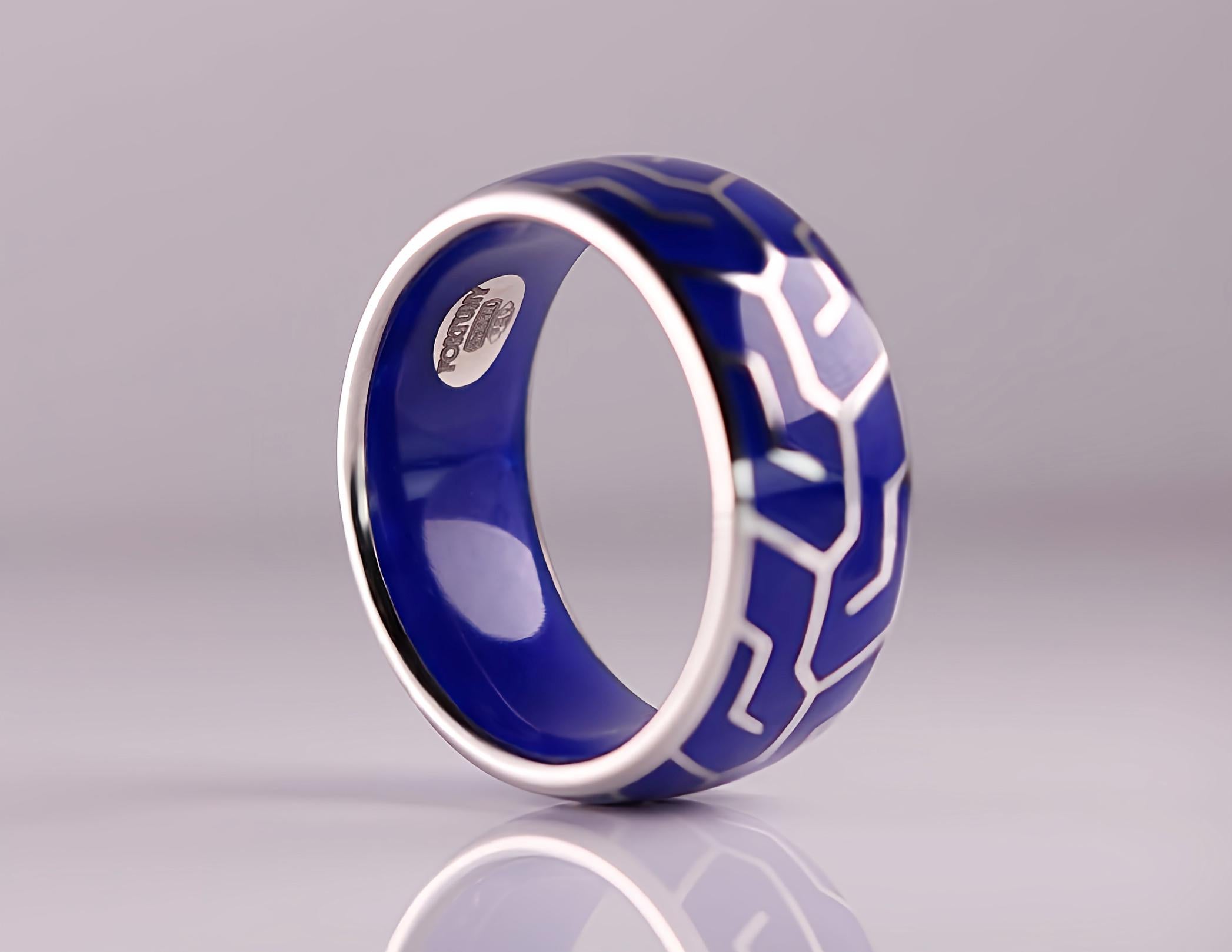 Contemporary Dynamic Fusion: Platinum & High-Tech Blue Ceramic Men's Ring For Sale