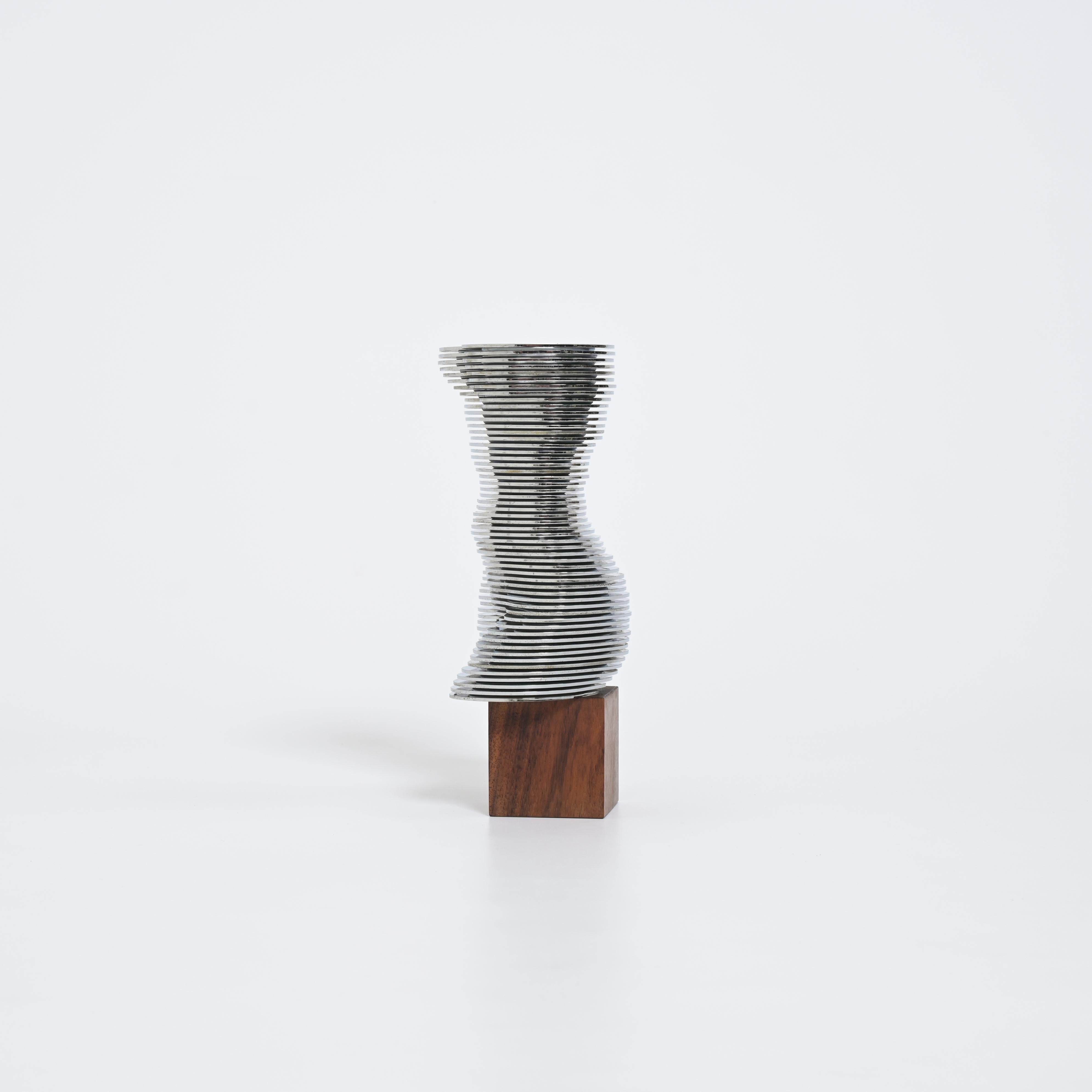 Italiano Scultura dinamica EVA di Otto Monestier, 1972