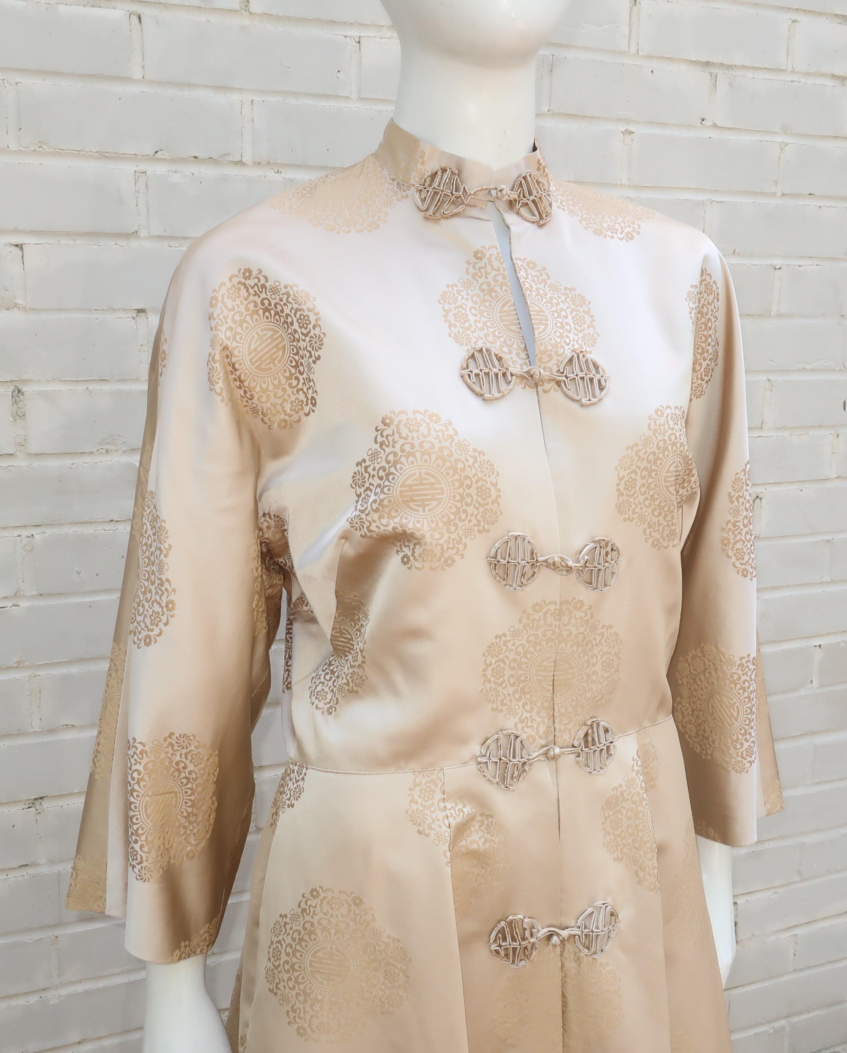 Beige Dynasty Champagne Silk Jacquard Asian Dress Coat Robe, 1950's 