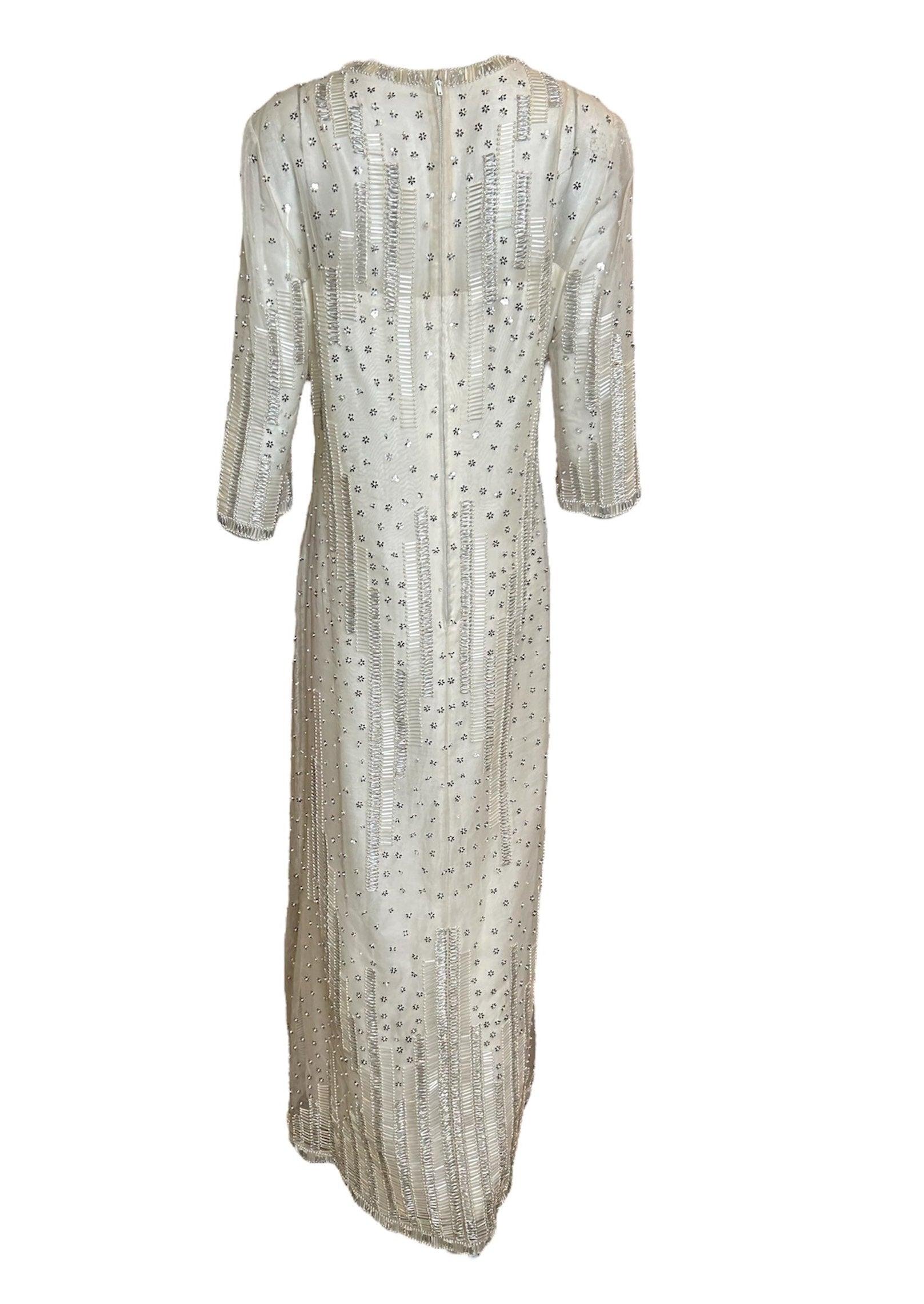 Robe kaftan en soie perlée Dynasty Regency, années 1960 Bon état - En vente à Los Angeles, CA