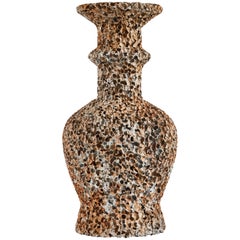 Dynastie-Vase #5, erdfarbenes Tischgefäß aus Aluminiumschaum von Michael Young