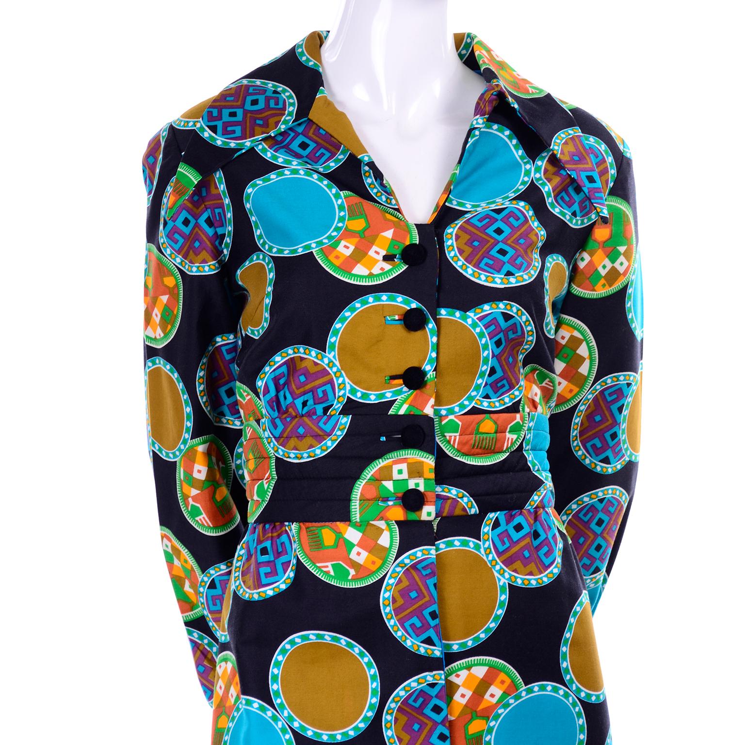 Dynasty Vintage Maxi Dress in Colorful Medallion Print With Pockets In Excellent Condition In Portland, OR