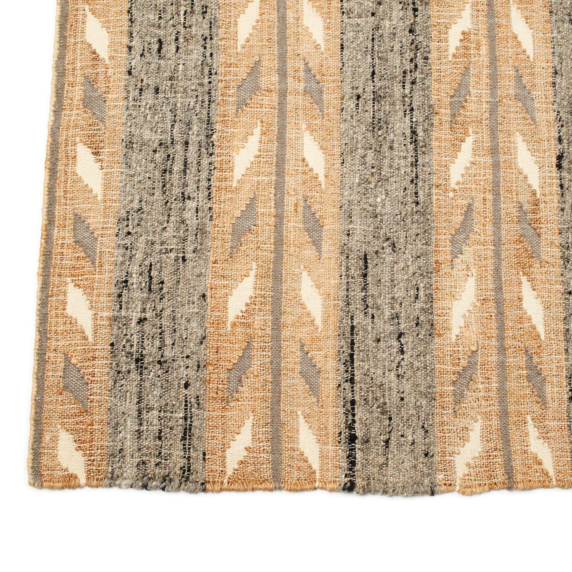Indian Uneven Arrows Handloom Rug in Natural Shades of Pure Wool, Jute, Cotton For Sale