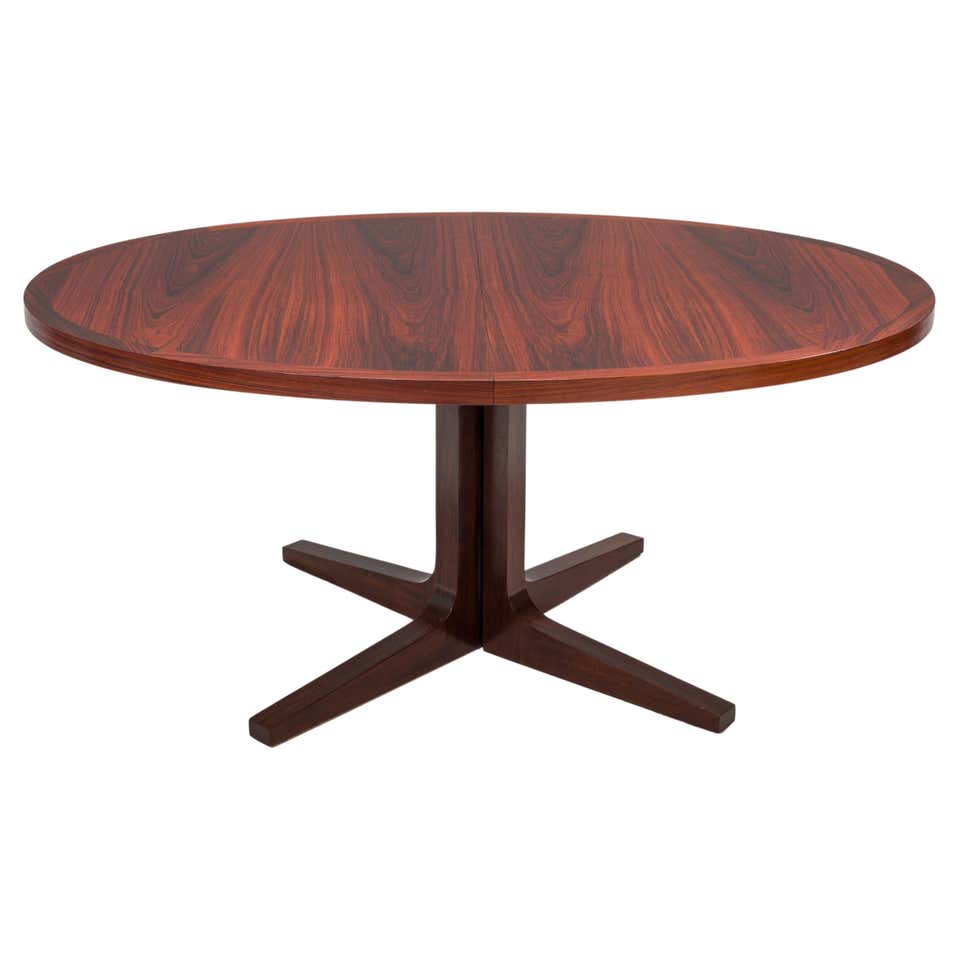 Danish Extendable Round Dining Table in Rosewood at 1stDibs