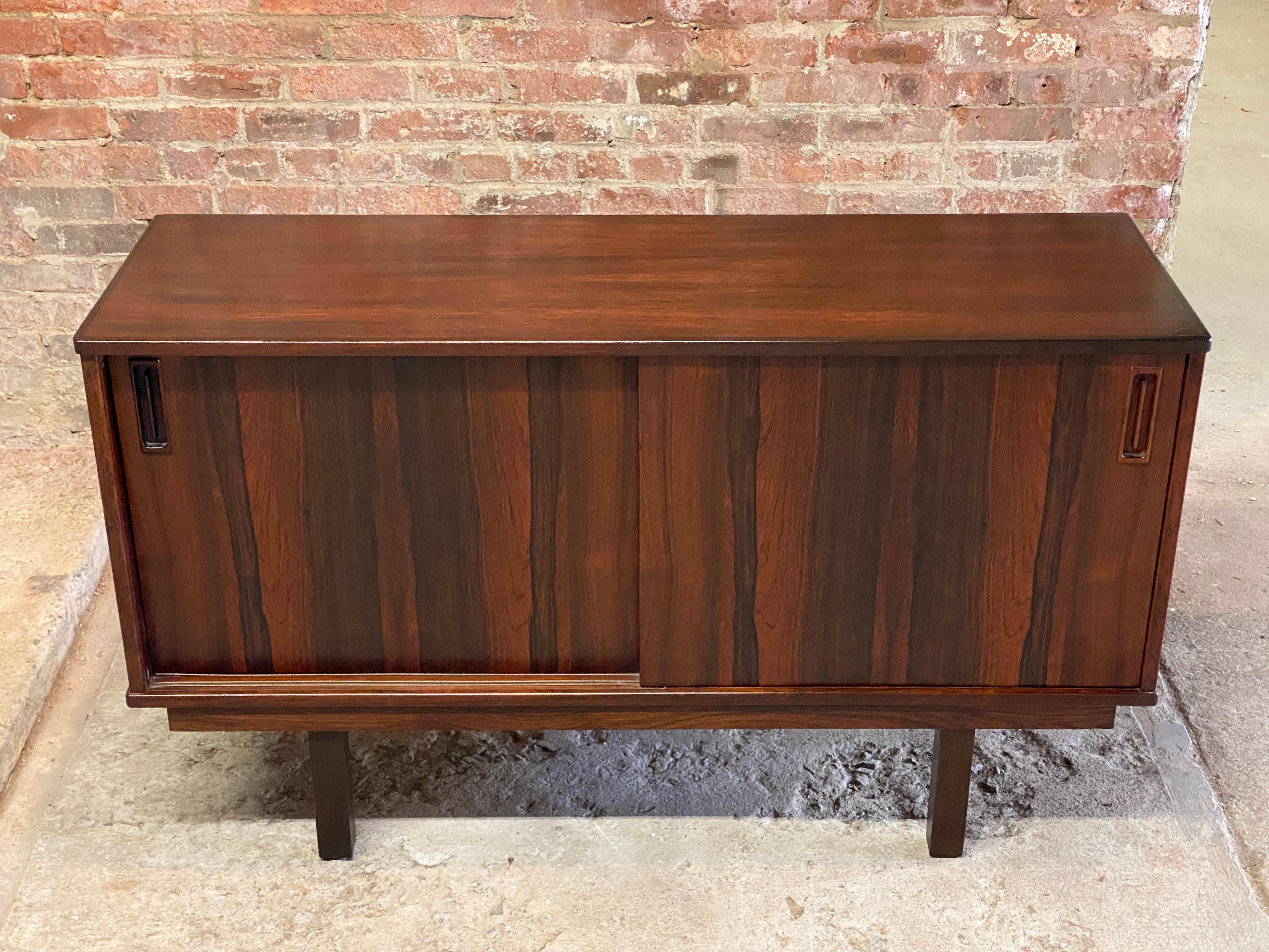 Dyrlund DB Danish Modern Rosewood Sliding Door Cabinet In Good Condition In Garnerville, NY