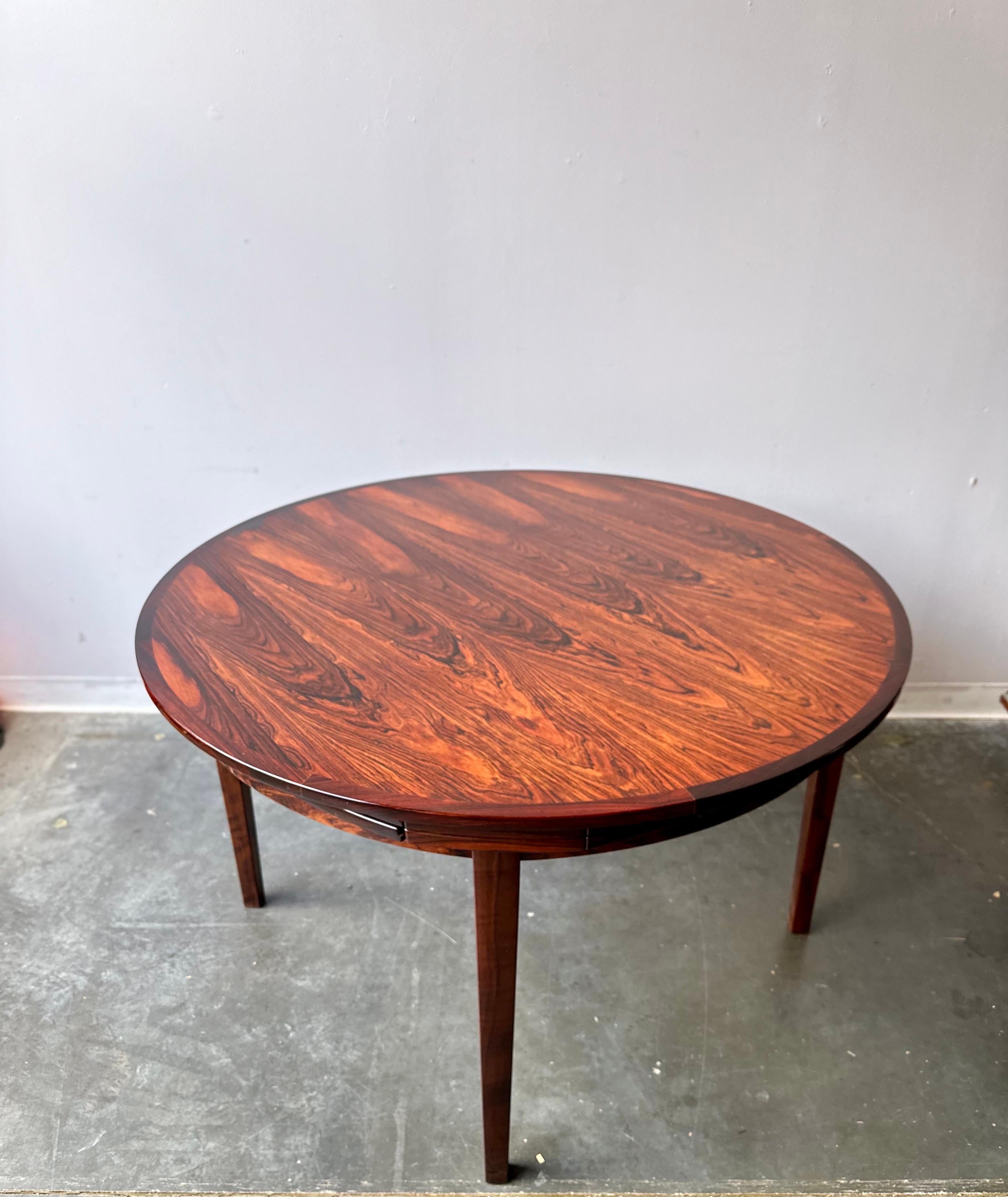 Mid-Century Modern Dyrlund Lotus Mid Century Rosewood Flip Flap Expanding Round Dining Table