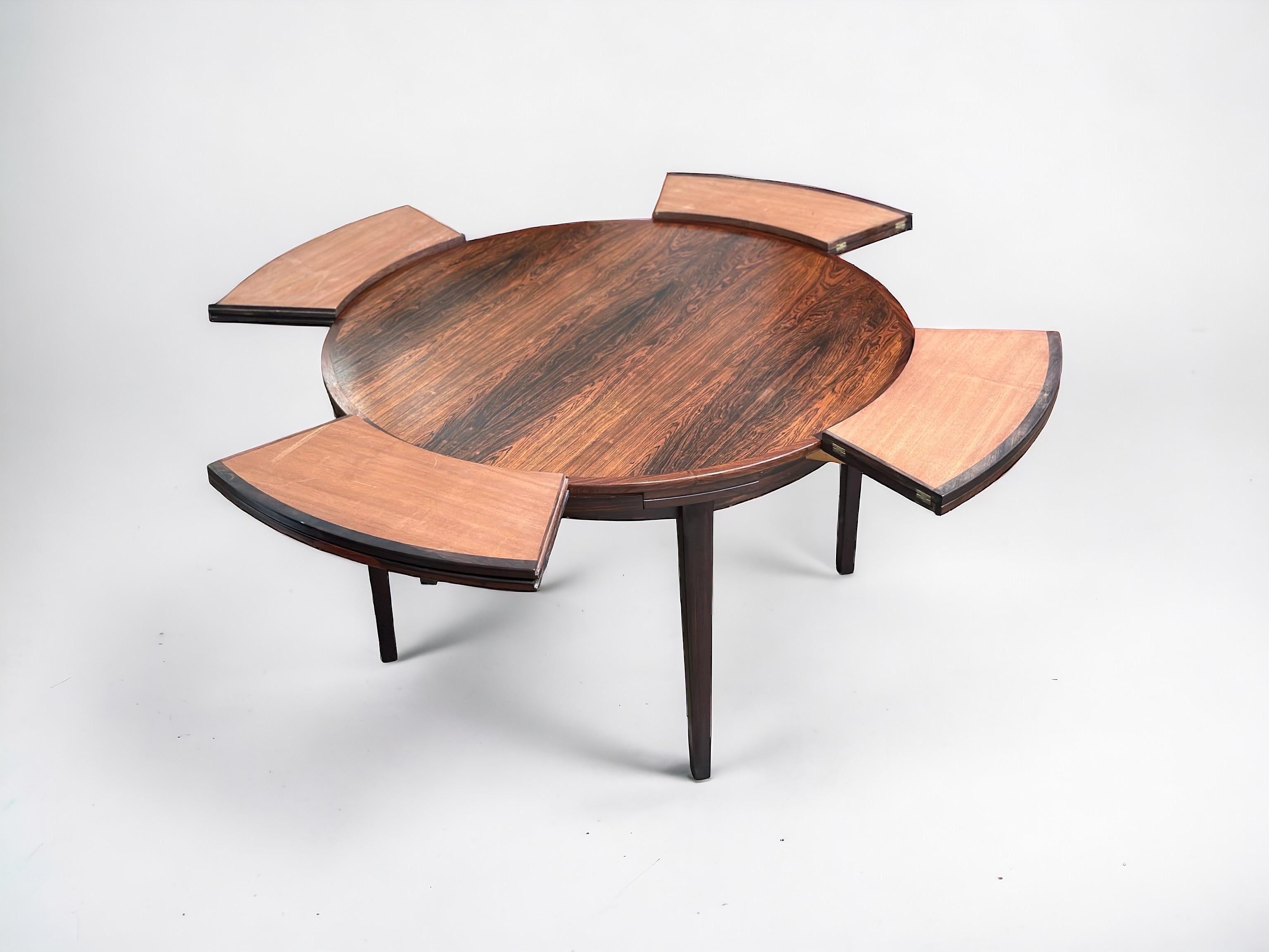 Dyrlund Lotus Table - Danish Rosewood Flip Flap Expanding Round Dining Table In Good Condition In Decatur, GA