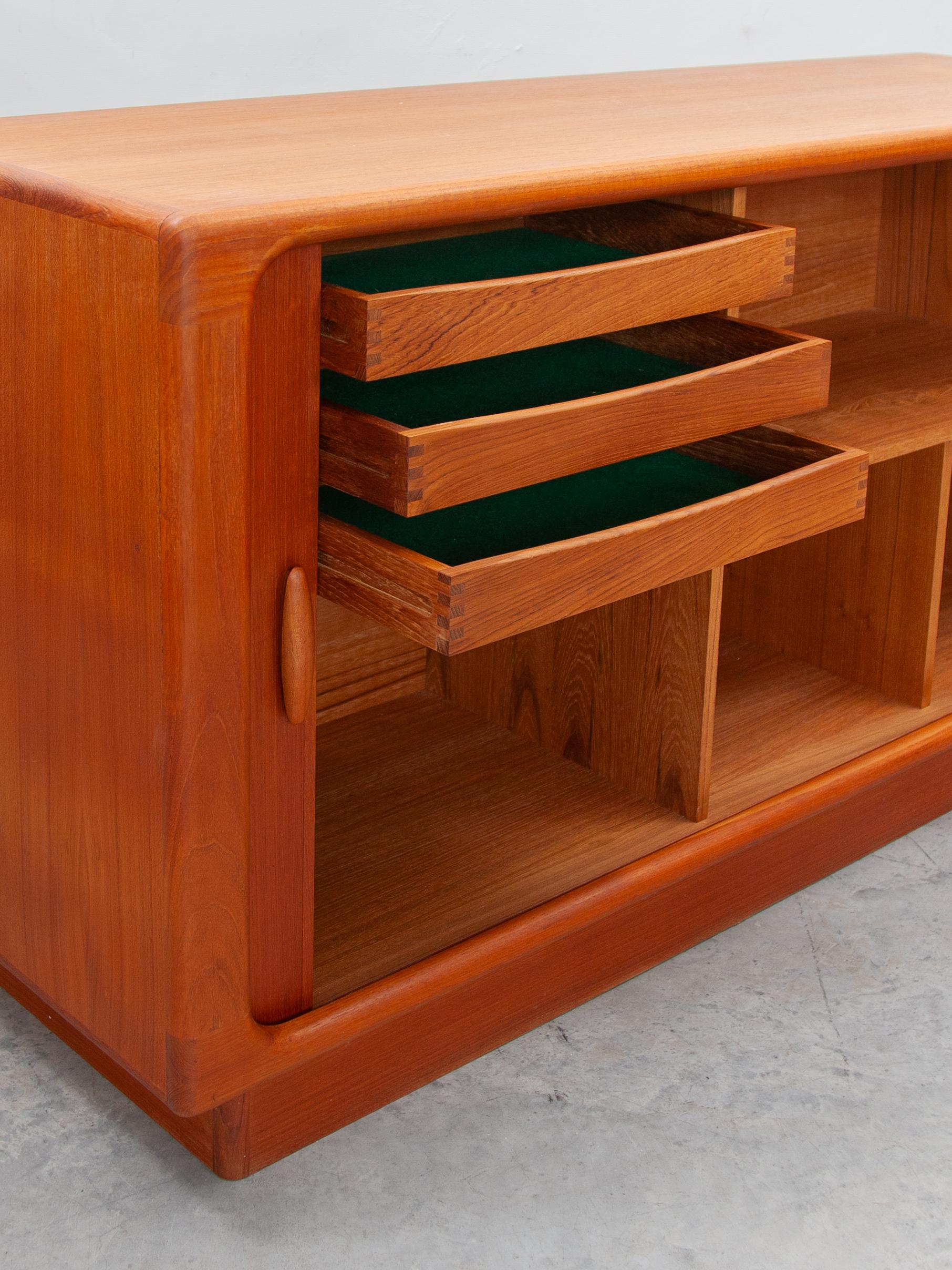 Dyrlund Made in Denmark Furniture Small Two Sliding Doors Sideboard For Sale 5