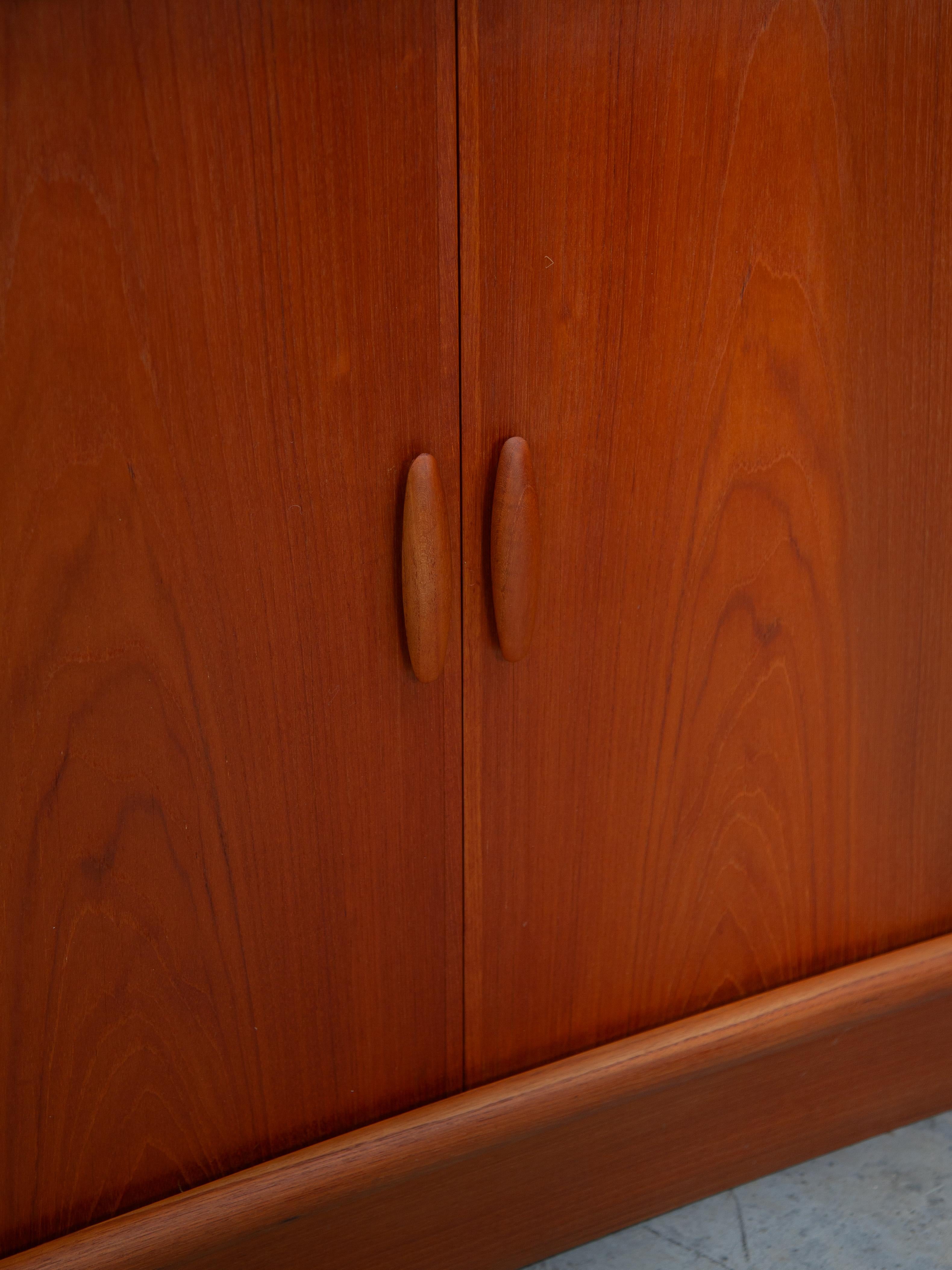 Dyrlund Made in Denmark Furniture Small Two Sliding Doors Sideboard For Sale 6