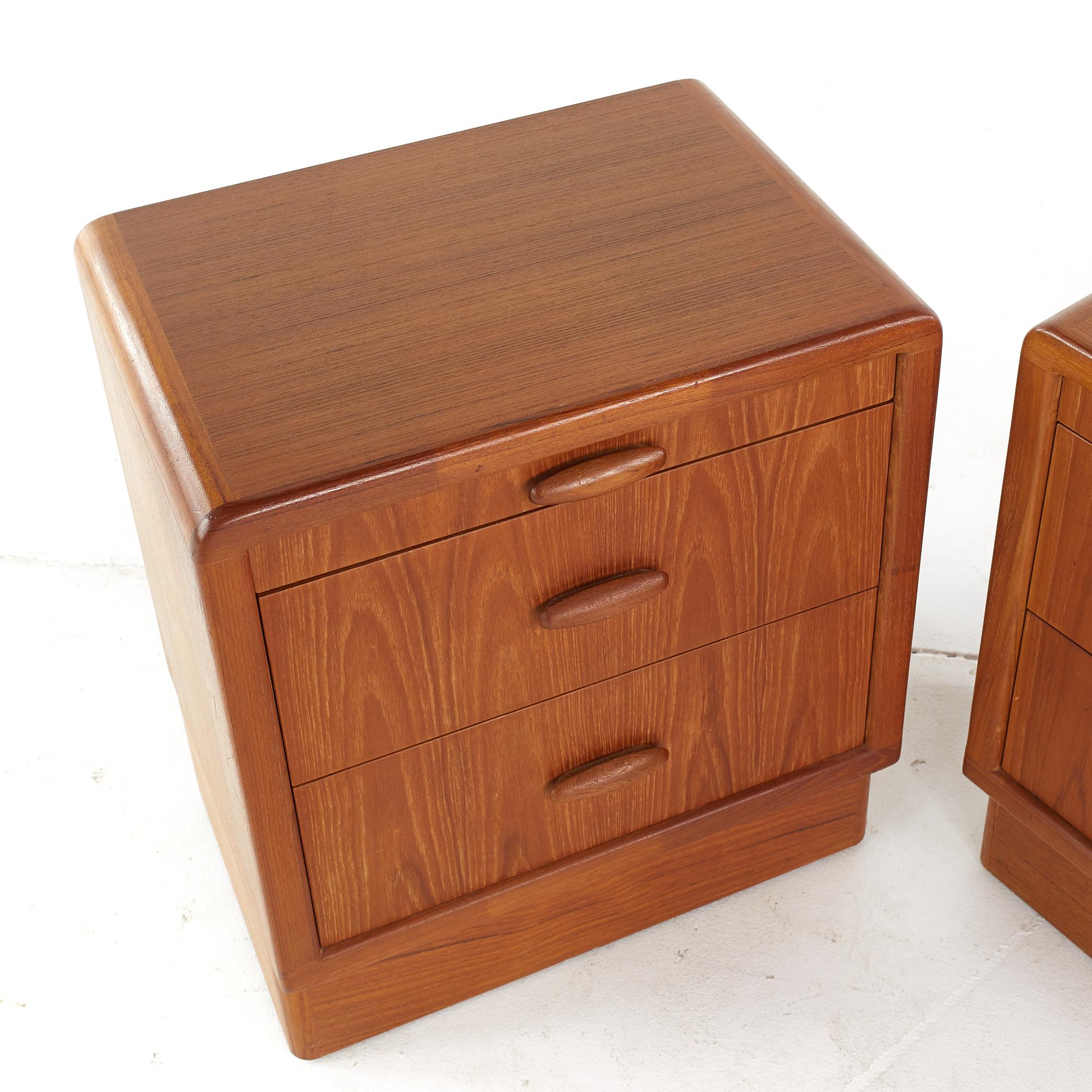 Dyrlund Mid-Century Danish Teak Nightstands, Pair 7