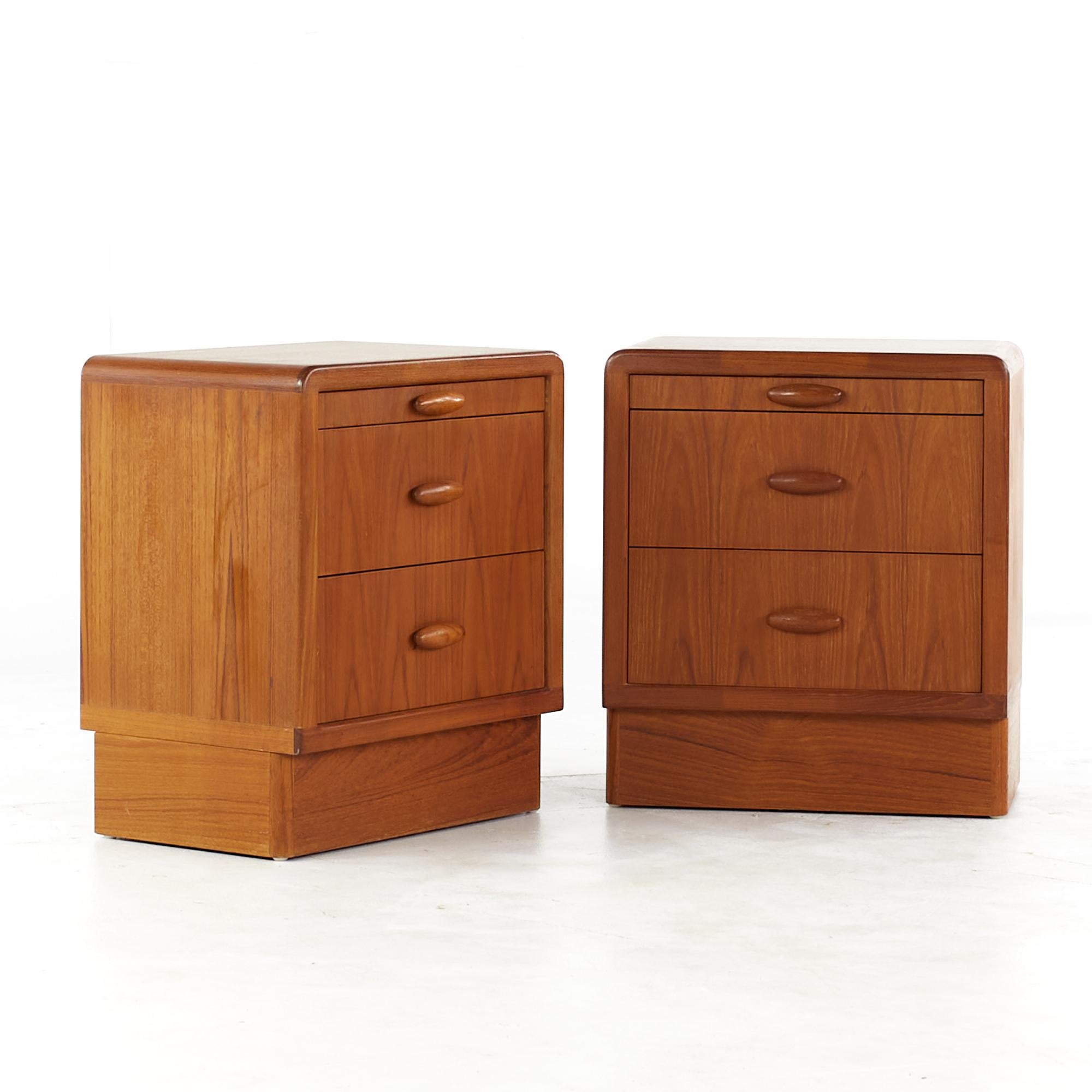 Dyrlund mid-century Danish teak nightstands -pair.

Each nightstand measures: 19.25 wide x 13.5 deep x 22 inches high.

All pieces of furniture can be had in what we call restored vintage condition. That means the piece is restored upon purchase