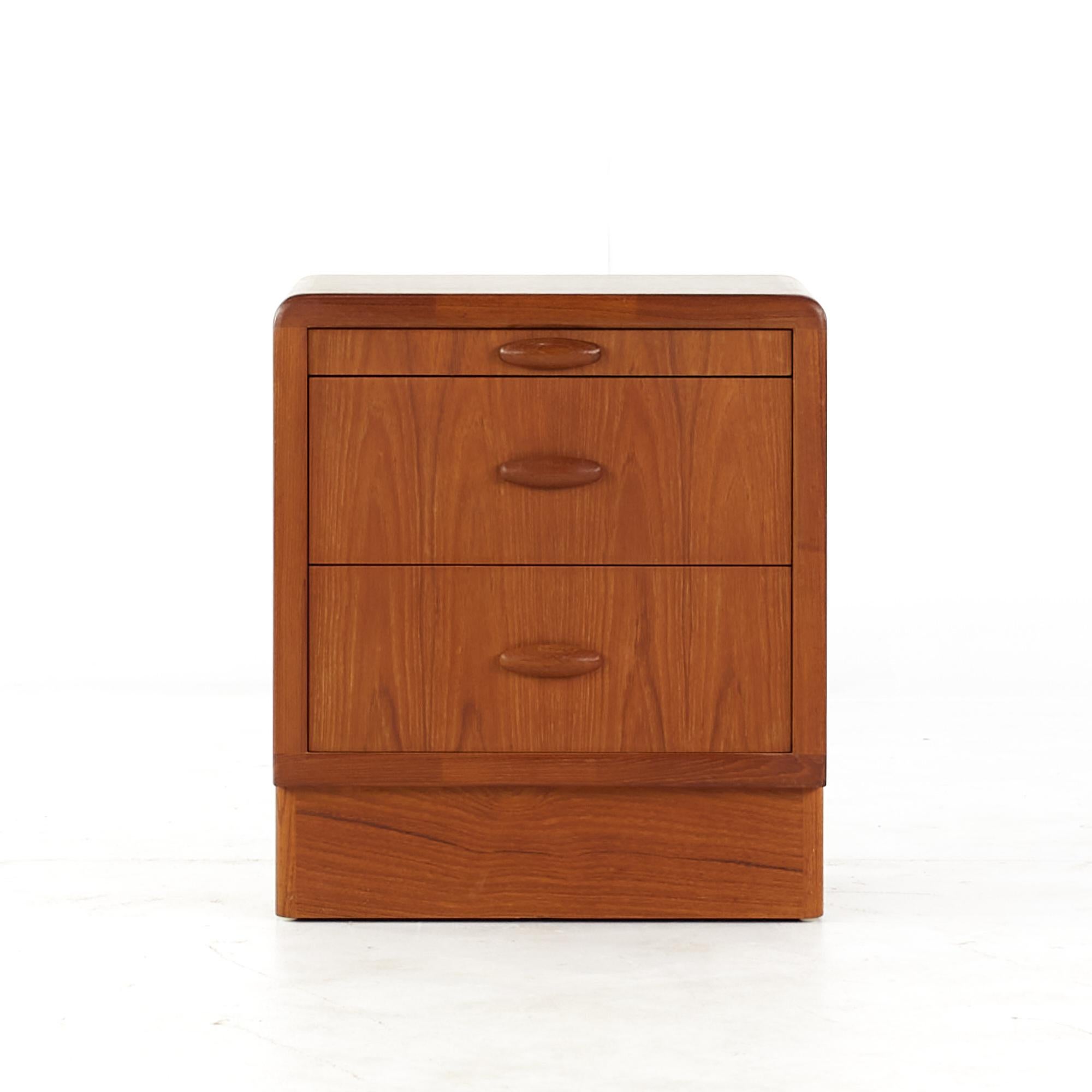 Late 20th Century Dyrlund Mid-Century Danish Teak Nightstands, Pair