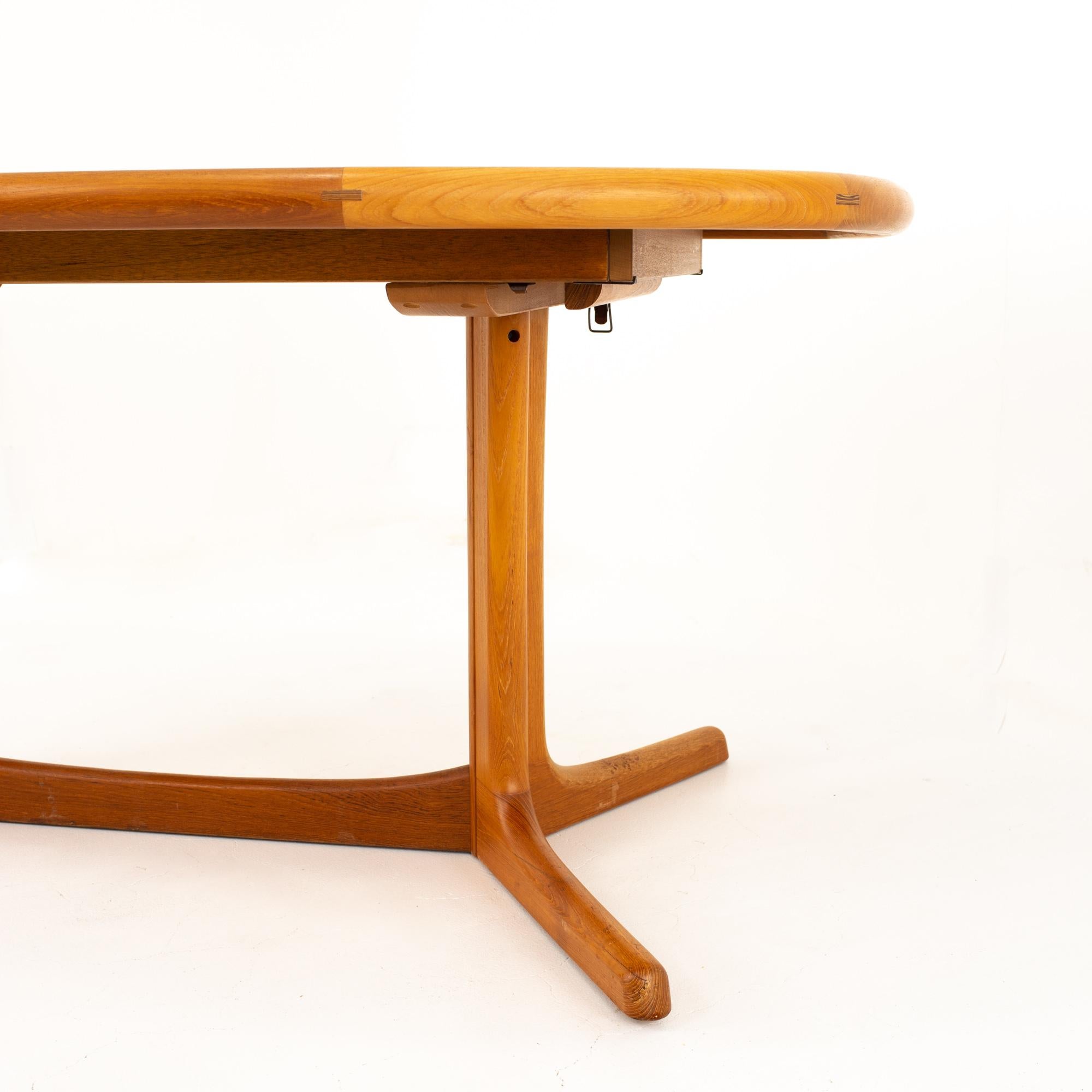 dyrlund dining table