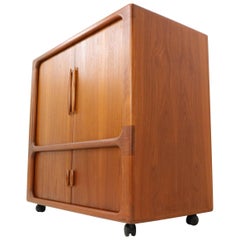 Dyrlund Mid-Century Modern Tambour-Door Credenza, Media Console, 1970s