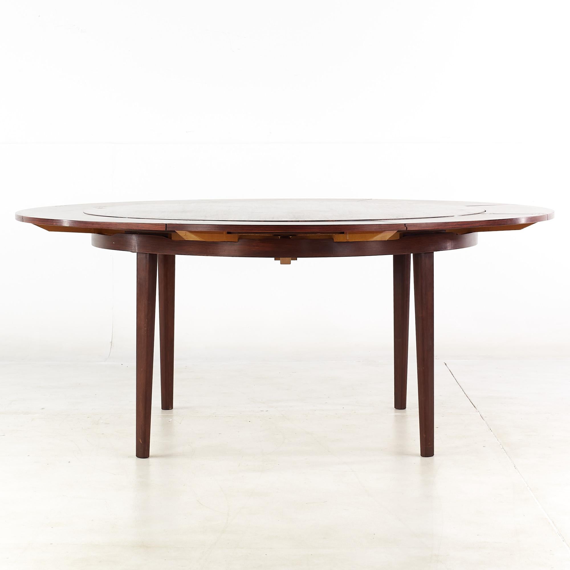Dyrlund Mid Century Rosewood Lotus Round Expanding Dining Table For Sale 1