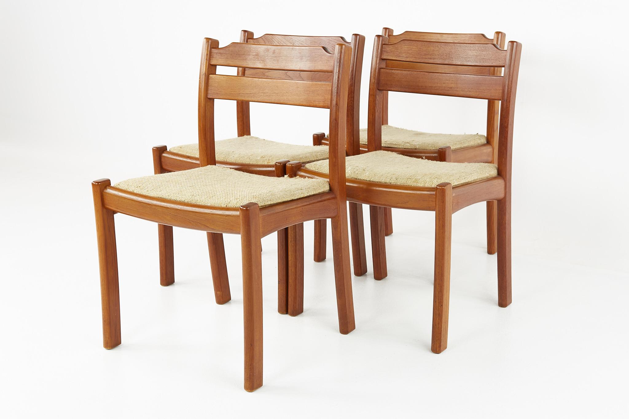 Late 20th Century Dyrlund Mid Century Teak Dining Chairs, Set of 8