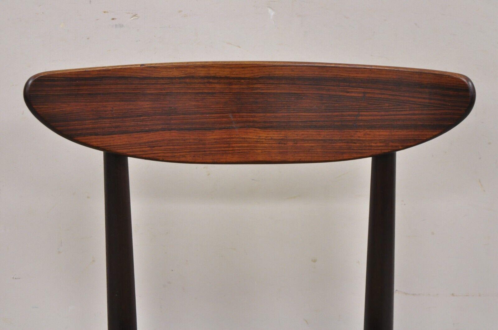 Dyrlund Rosewood Mid Century Danish Modern Curved Back Dining Side Chair In Good Condition For Sale In Philadelphia, PA