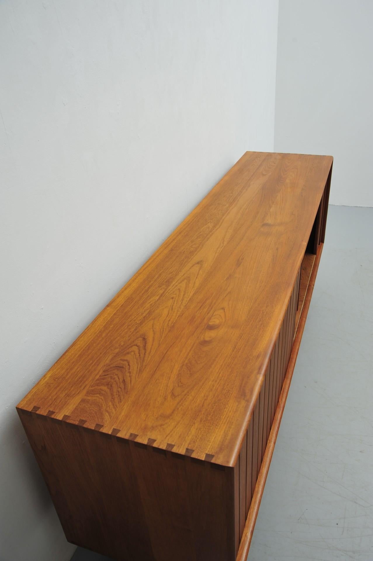 Dyrlund Sideboard aus Teakholz 4