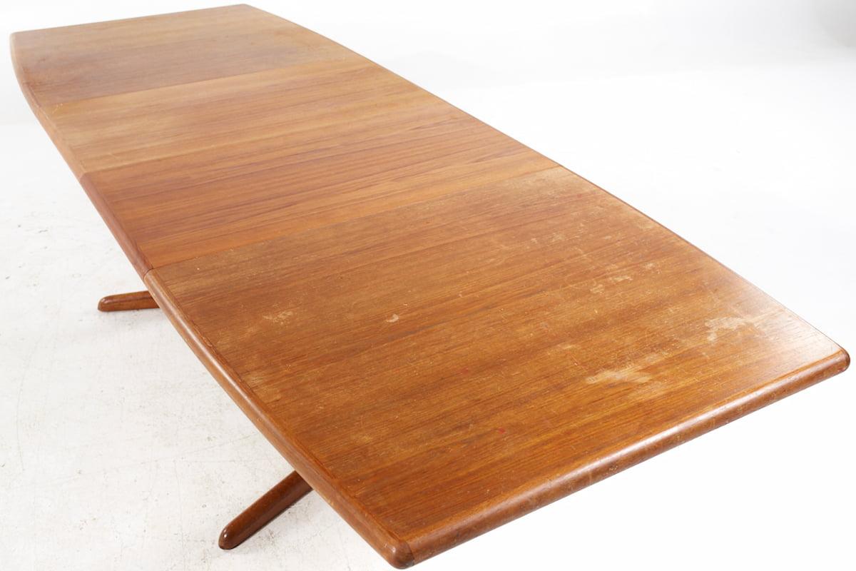 Dyrlund Style Mid Century Danish Teak Expanding Dining Table with 2 Leaves For Sale 7