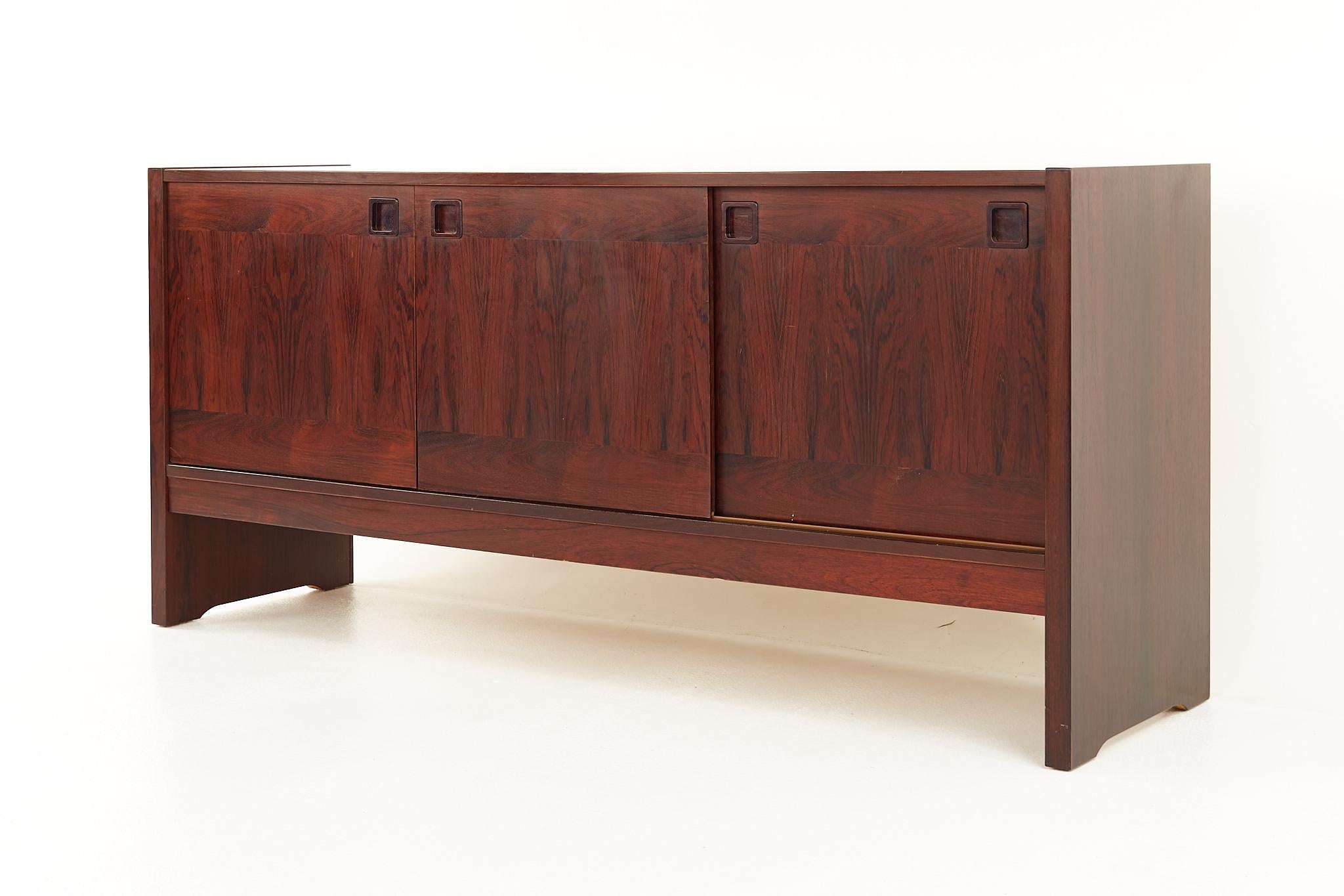 Dyrlund Style Mid Century Rosewood Buffet and Hutch 8