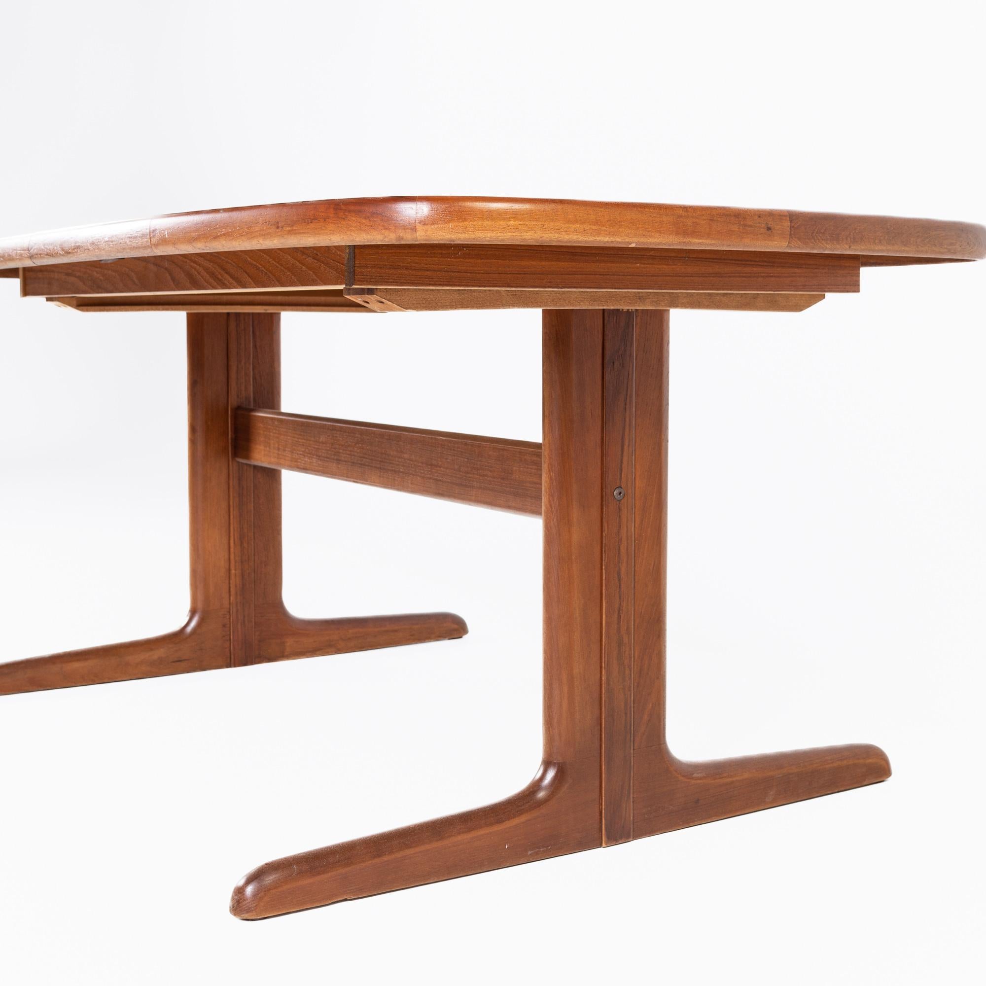 Late 20th Century Dyrlund Style Mid Century Teak Dining Table For Sale