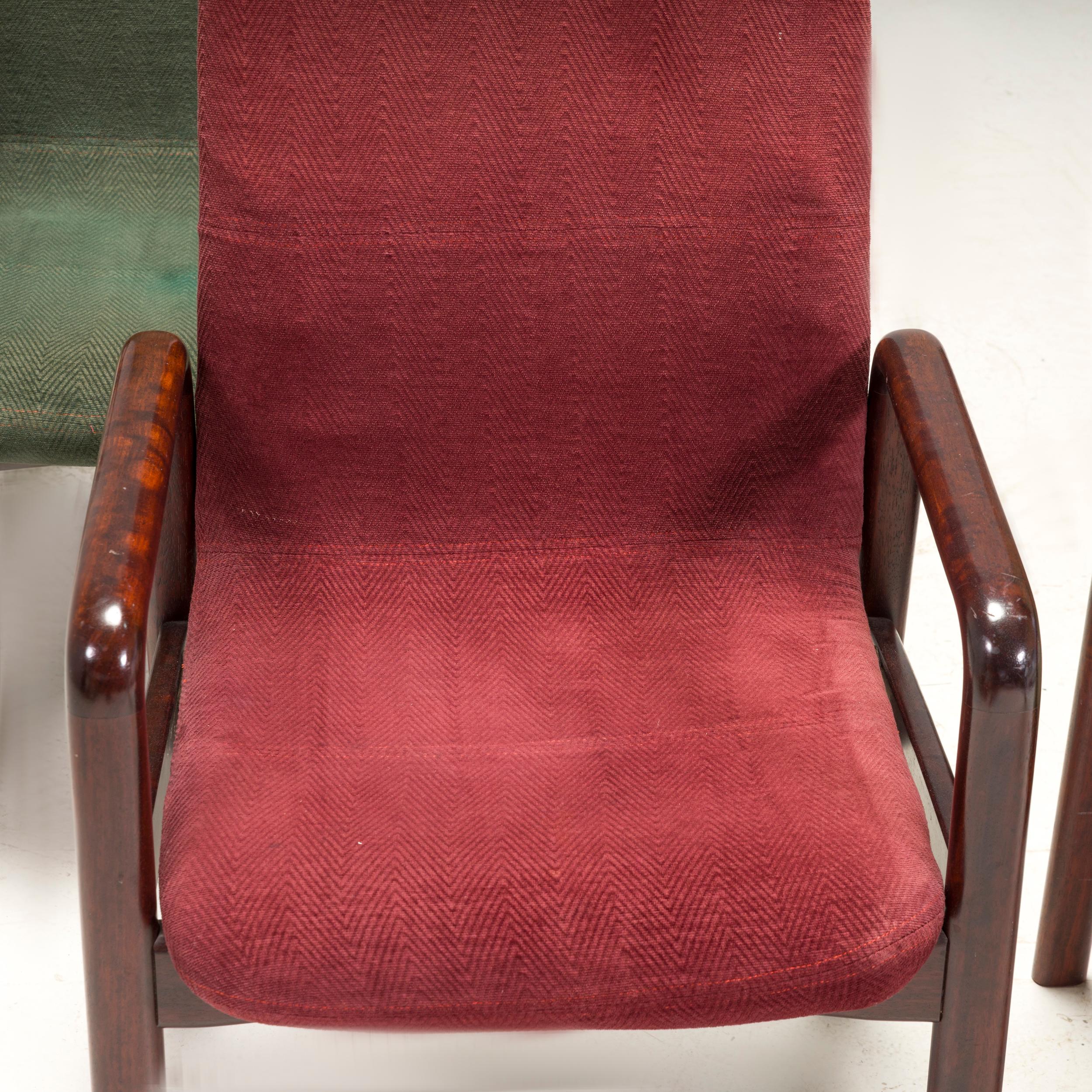 Danese Sedia da pranzo Dyrlund in teak e tessuto verde e rosso in vendita