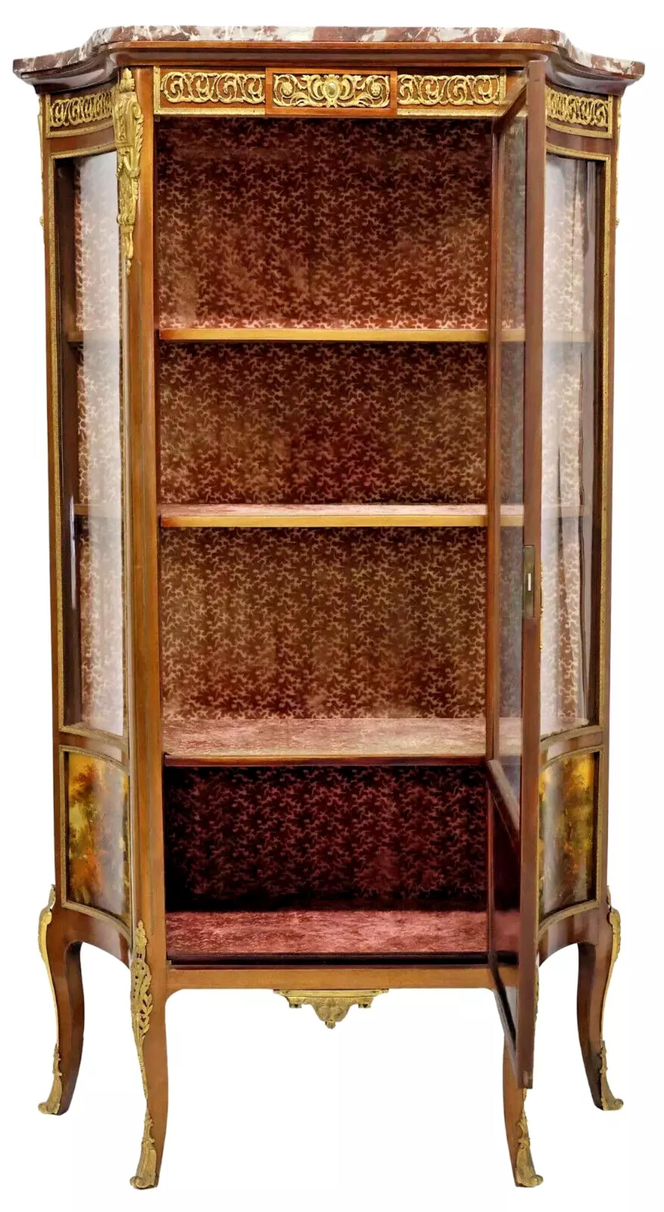 E. 1900's Antique French Louis XV Style, 'Vernis Martin' Cabinet, Vitrine!! In Good Condition For Sale In Austin, TX