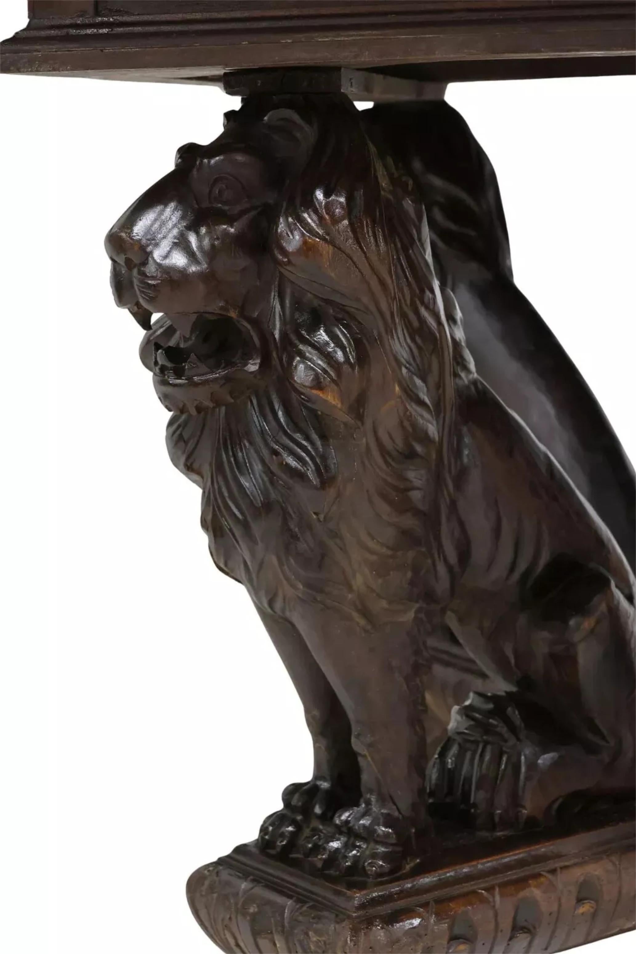20th Century E. 1900s Lions, Italian Renaissance Revival, Carved, Walnut Extension Table! For Sale