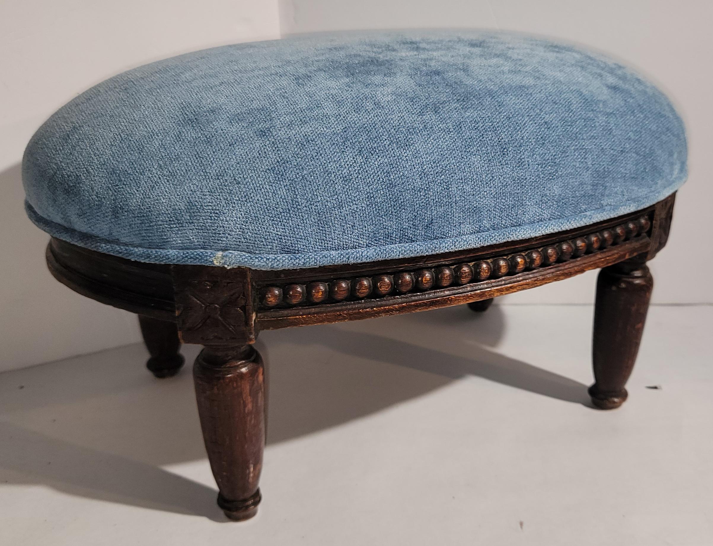 Adirondack E. 20thc Oval Foot Stool With Vintage blue velvet Fabric For Sale