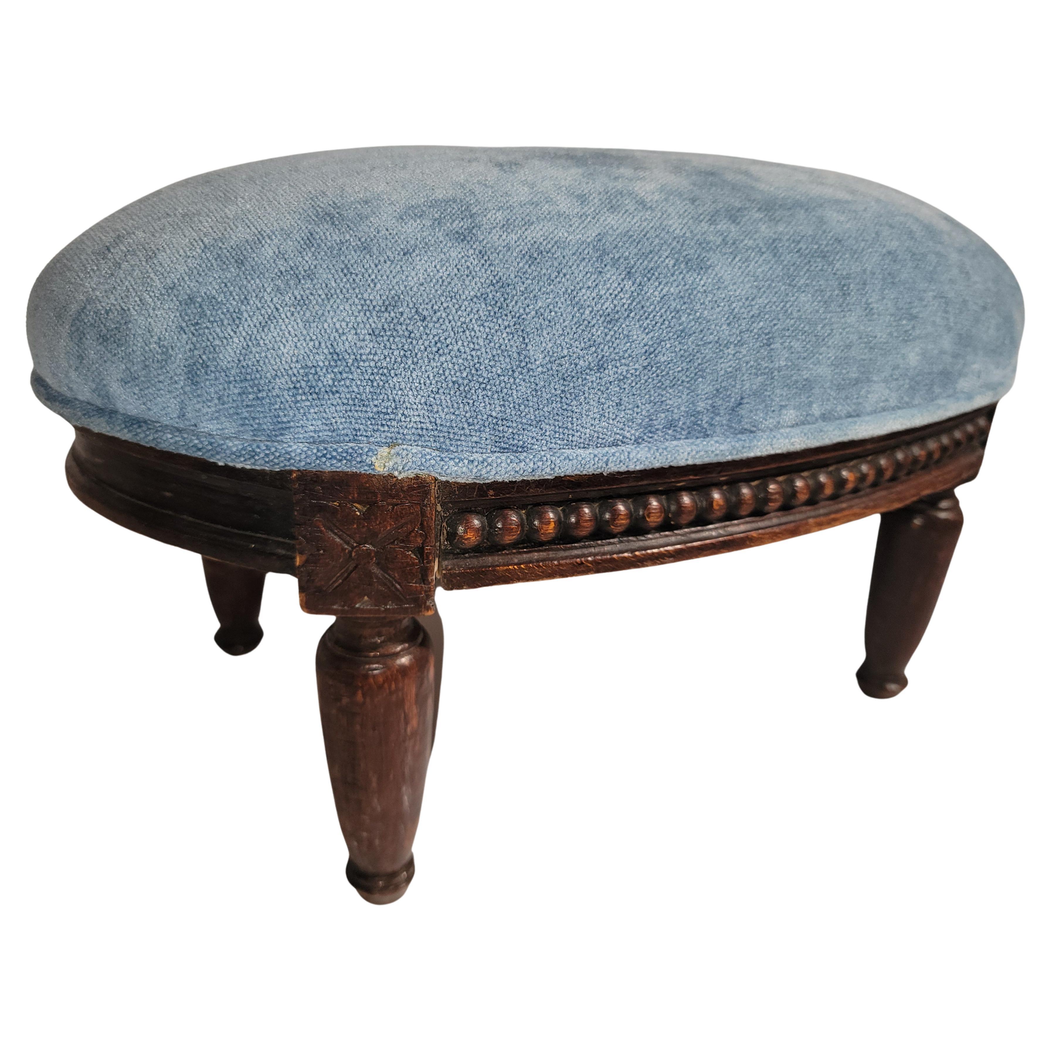 E. 20thc Oval Foot Stool With Vintage blue velvet Fabric For Sale