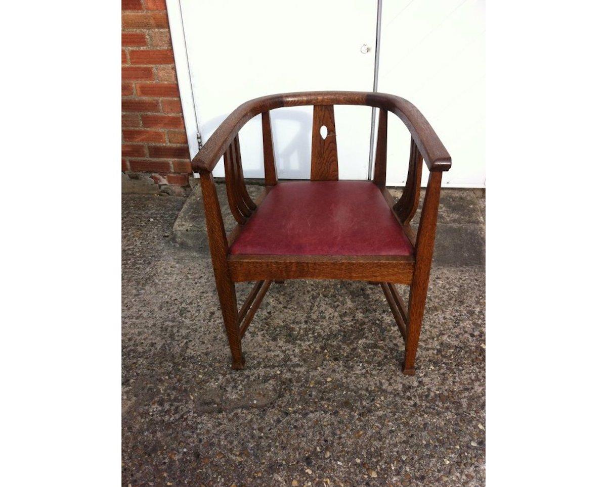 Chêne E.A Taylor Attributed, a Good Stylish Arts & Crafts Oak Tub Chair (chaise à cuve en chêne) en vente