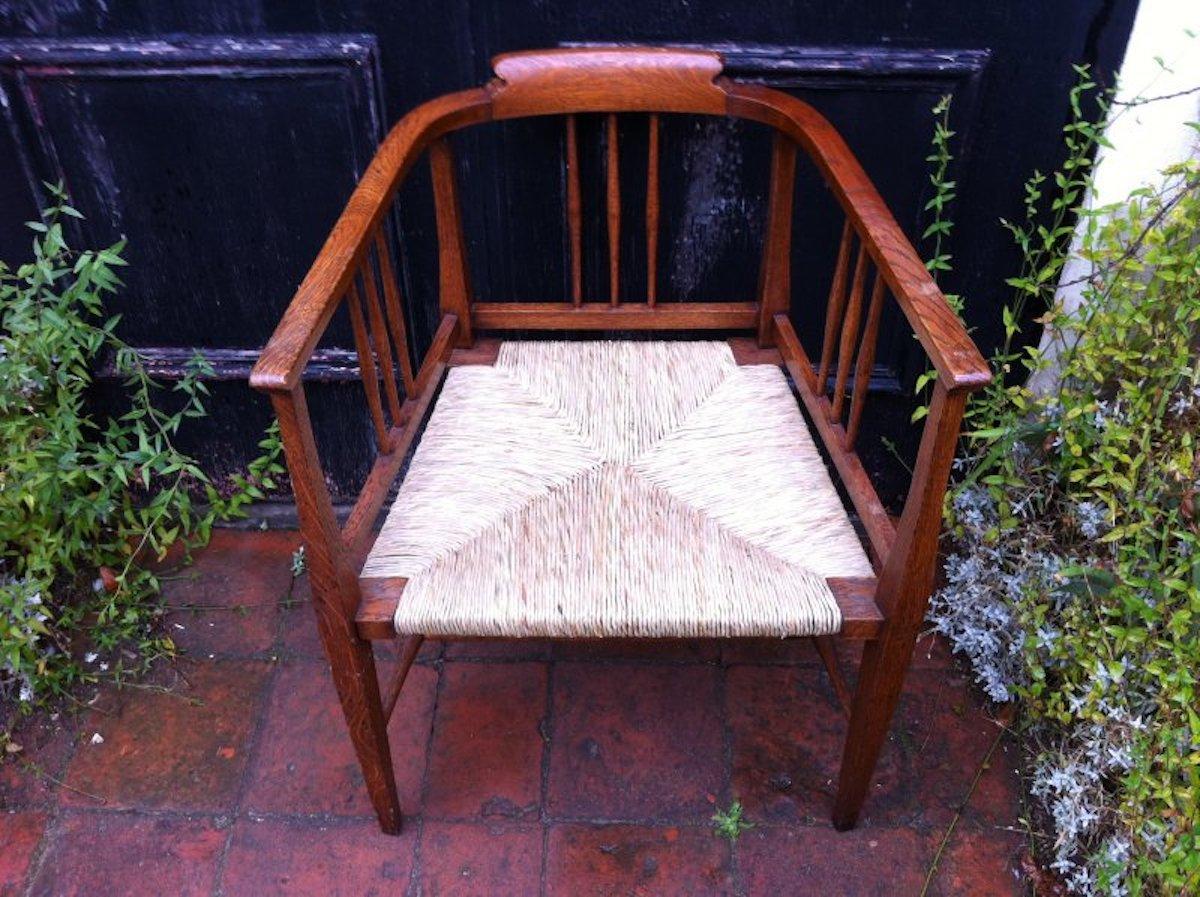 E A Taylor, Wylie and Lochhead or Shapland & Petter. A Fine Rush Seated Armchair In Good Condition In London, GB