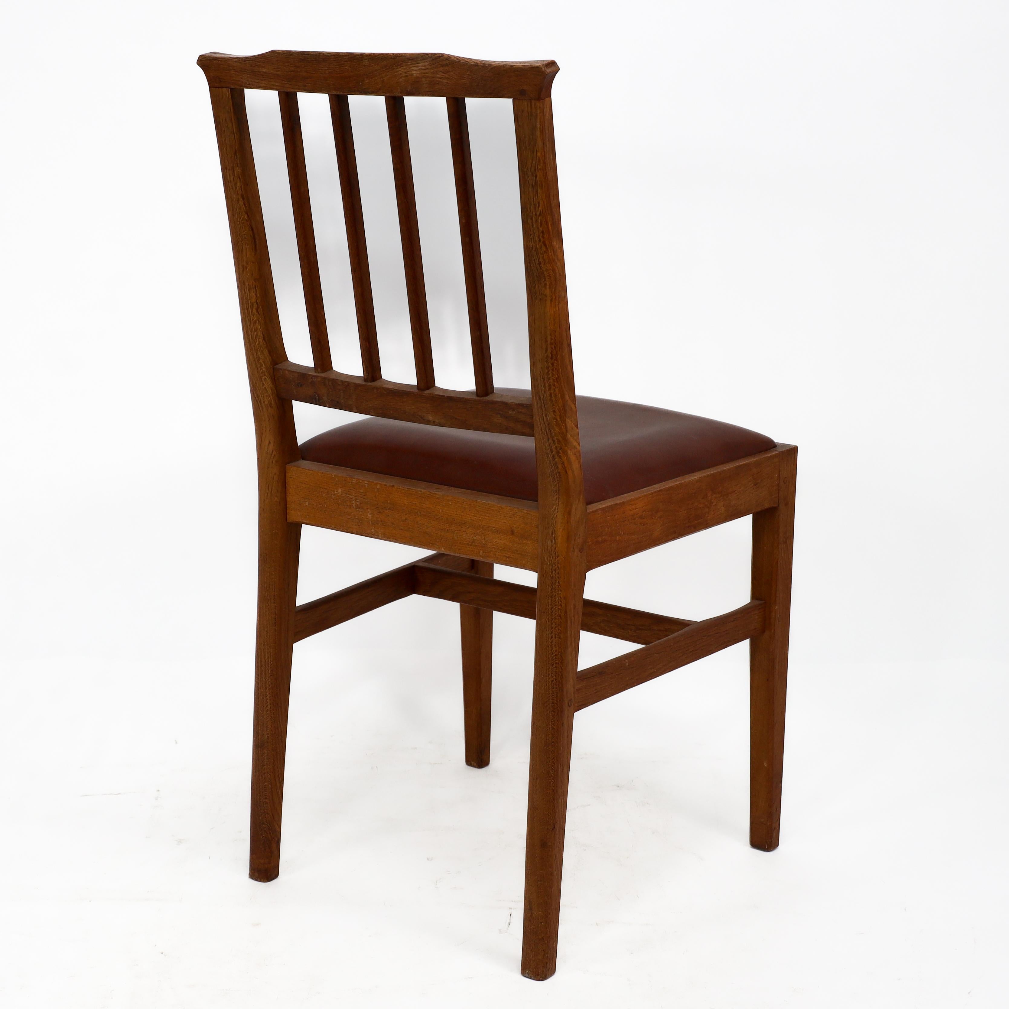 E Barnsley para la Oficina de Industrias Rurales Seis sillas de comedor Arts & Crafts de roble en venta 3