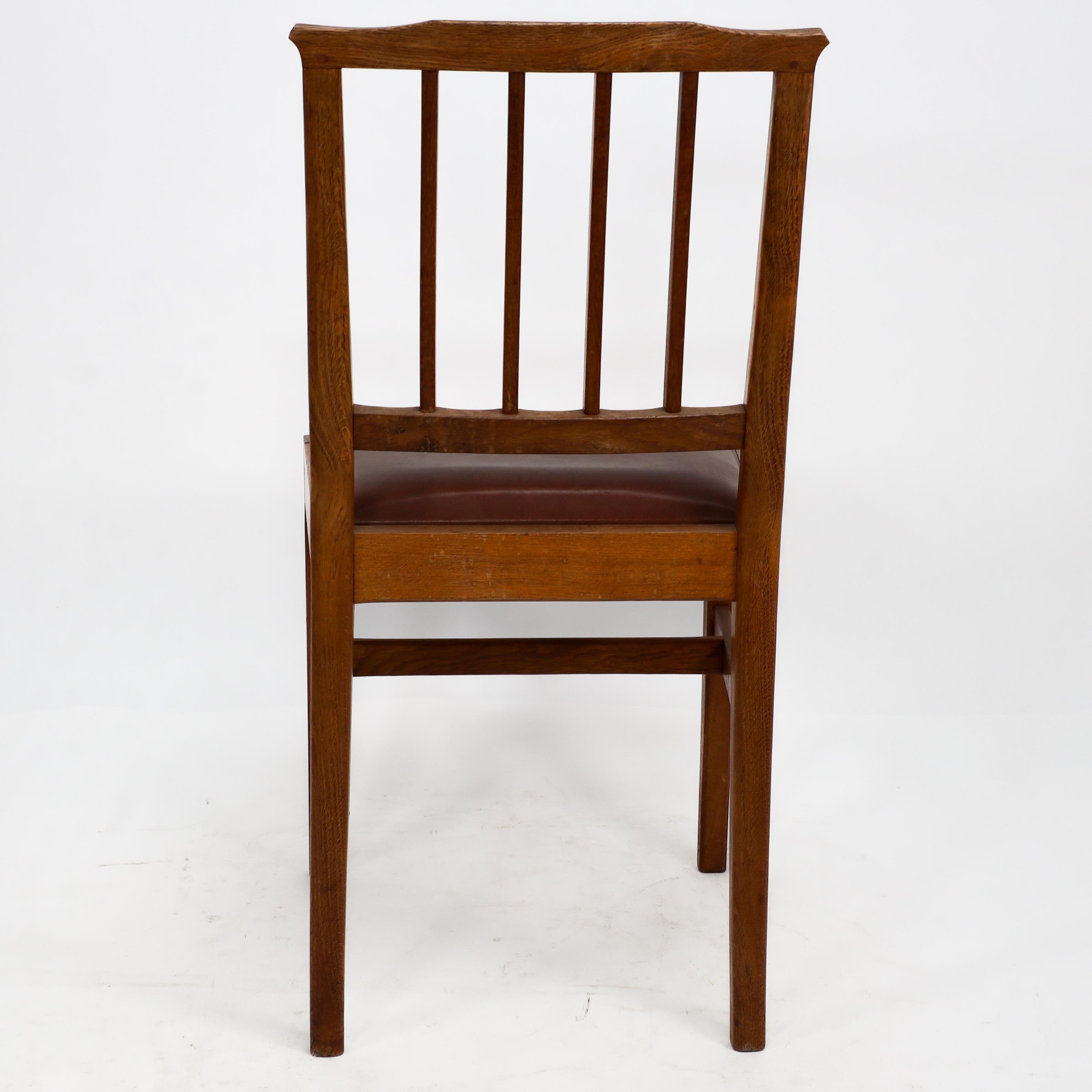 E Barnsley para la Oficina de Industrias Rurales Seis sillas de comedor Arts & Crafts de roble en venta 4
