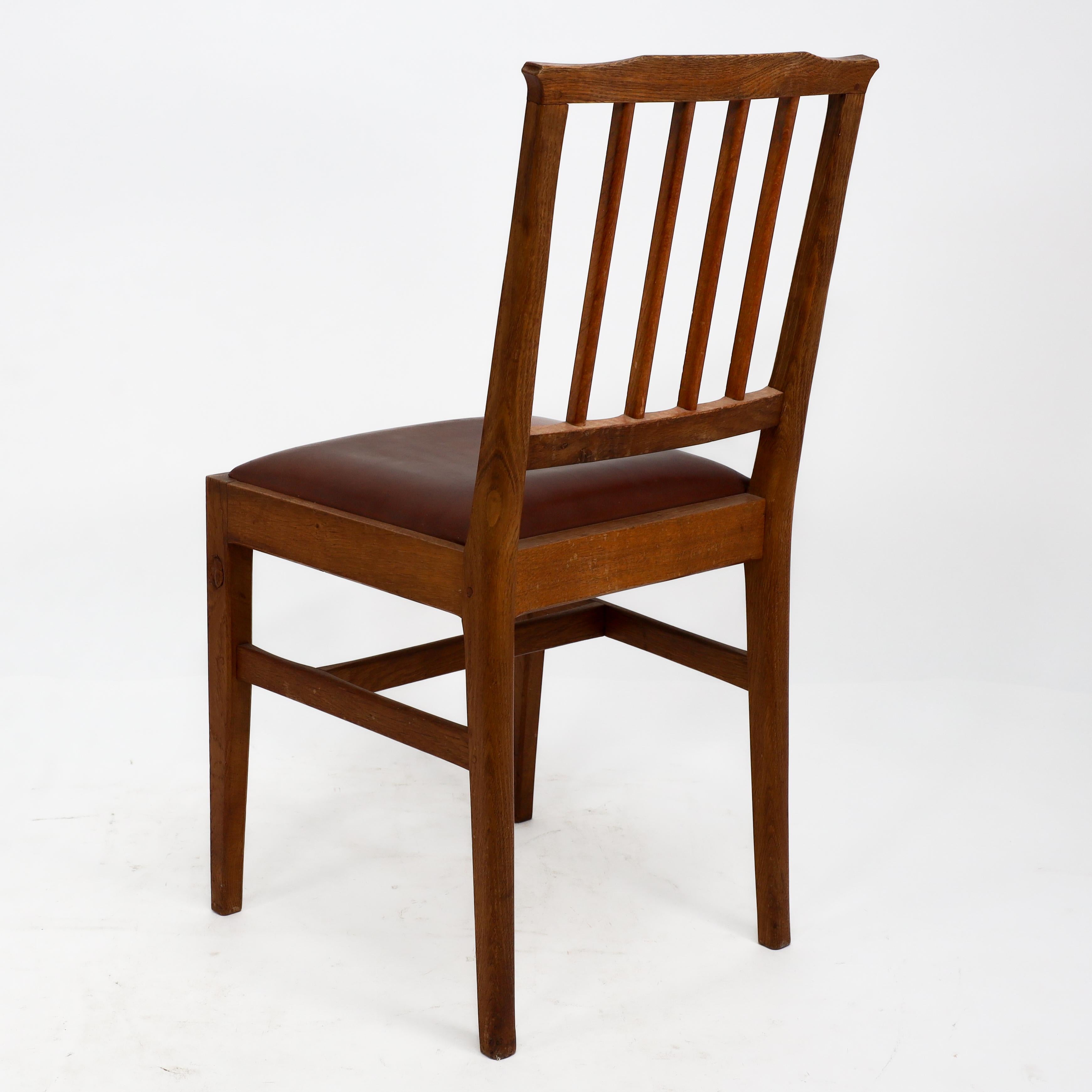 E Barnsley para la Oficina de Industrias Rurales Seis sillas de comedor Arts & Crafts de roble en venta 5