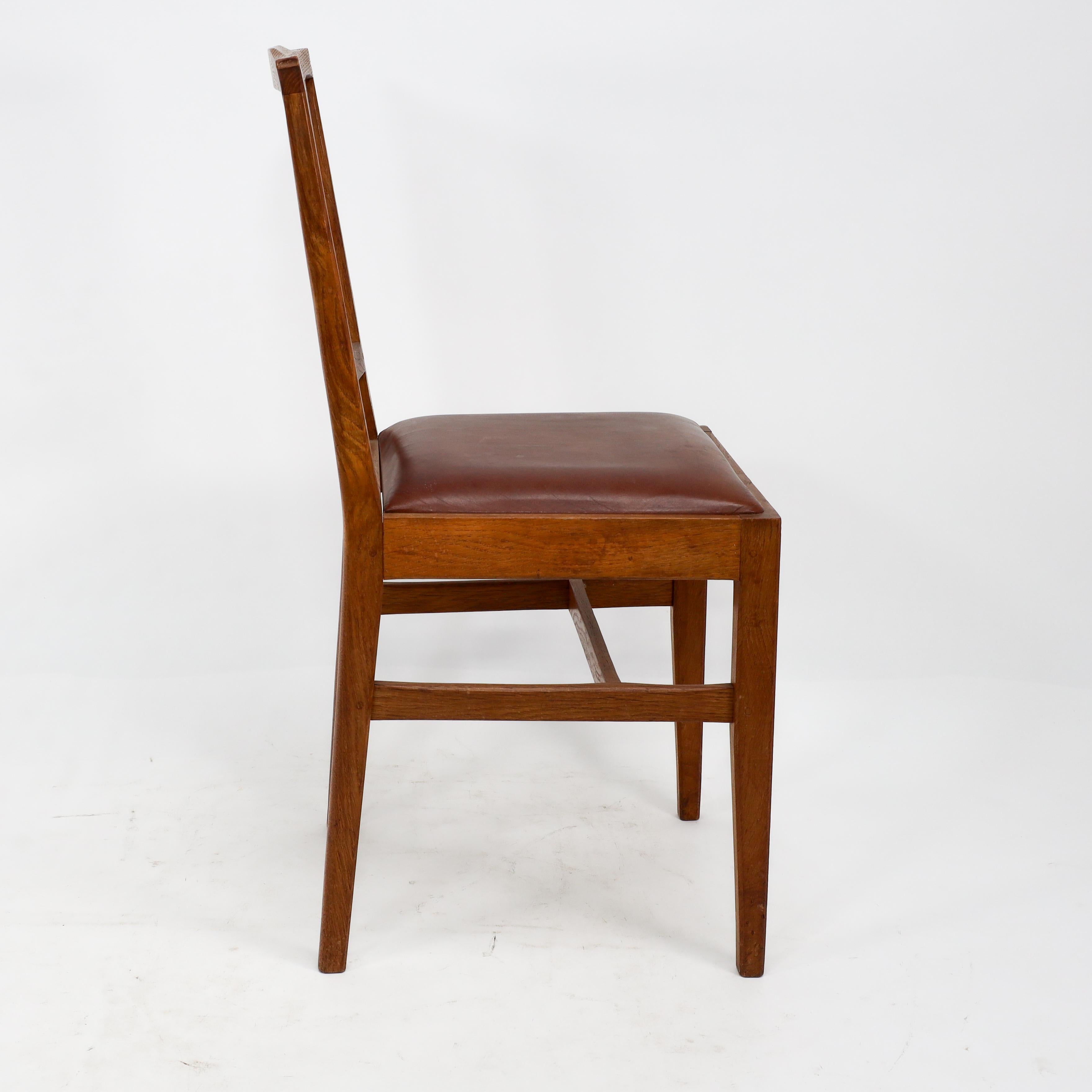 E Barnsley para la Oficina de Industrias Rurales Seis sillas de comedor Arts & Crafts de roble Hecho a mano en venta