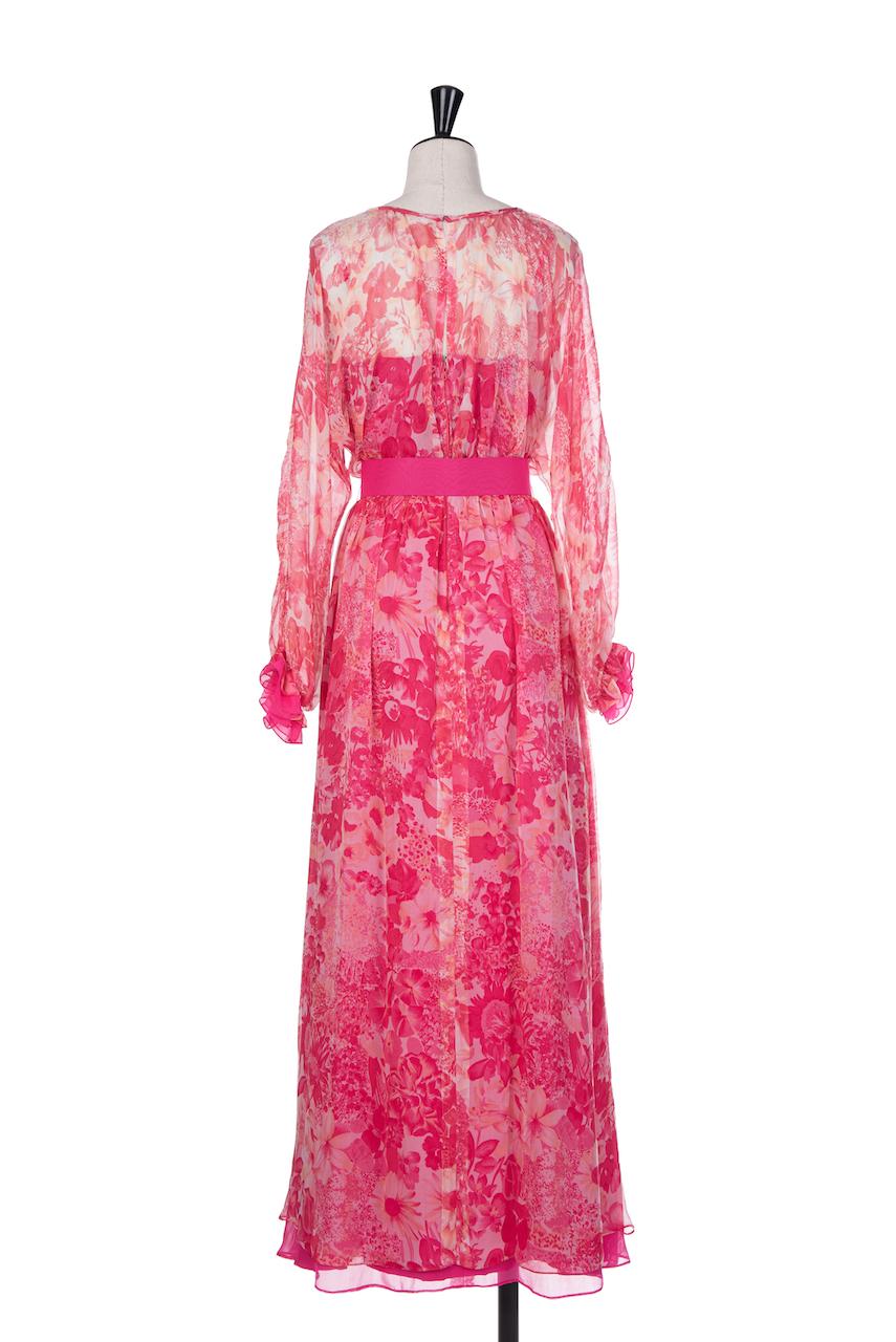 E. Braun & Co. Pink & Coral Floral Print Silk Chiffon Maxi Dress & Belt, 1970s In Excellent Condition For Sale In Munich, DE