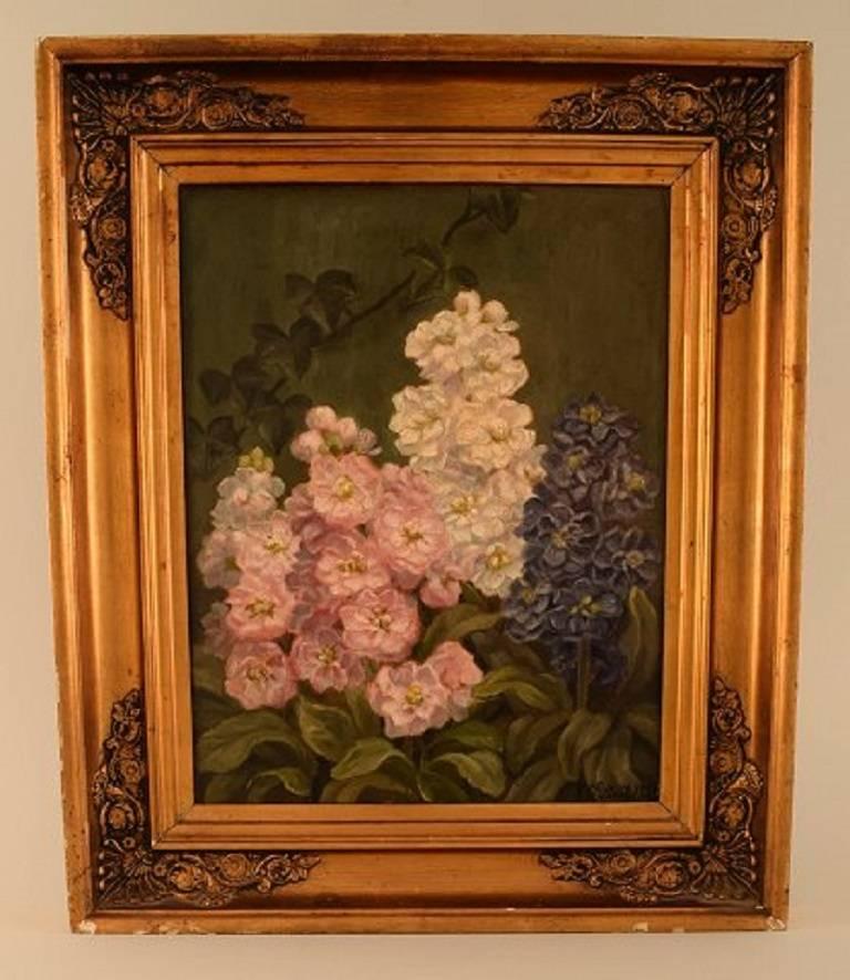 E. C. Ulnitz: well listed Danish artist. Flower painting.
Oil on canvas.
Signed: E. C. Ulnitz 1927.
Measures : 26 cm. x 20 cm. The frame measures 5.5 cm.
In perfect condition.
