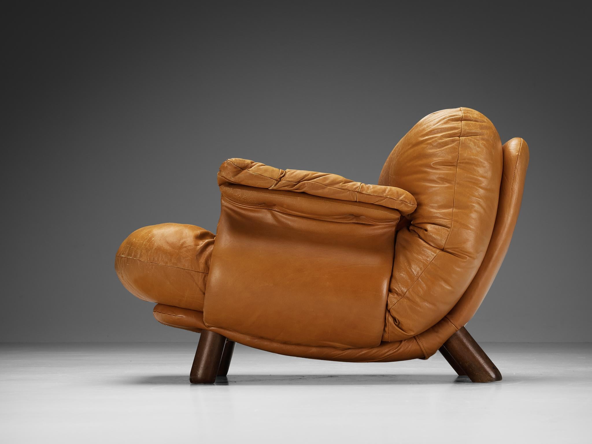 E. Cobianchi for Insa Italy Lounge Chair in Cognac Leather  In Good Condition In Waalwijk, NL