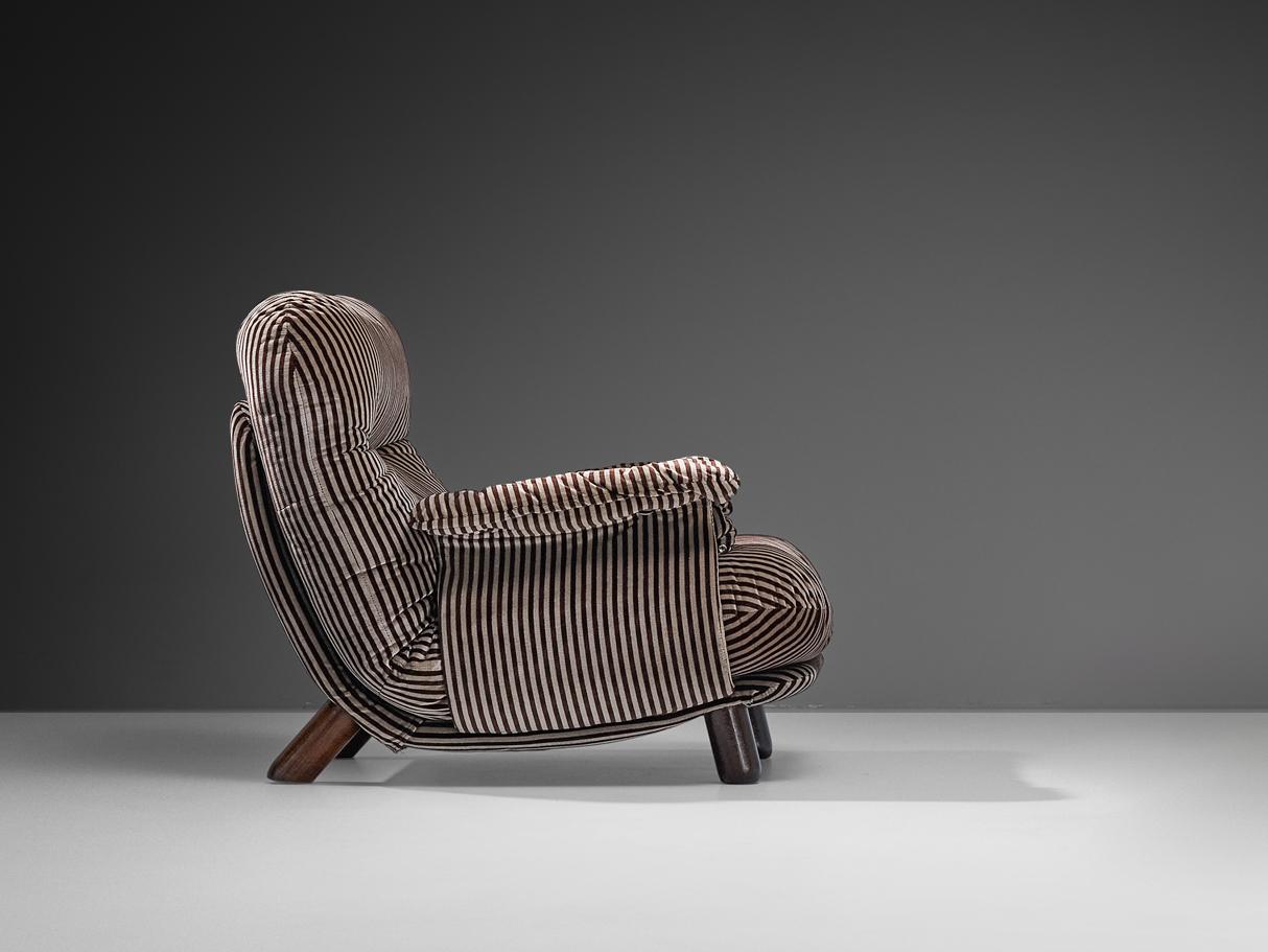 Late 20th Century E. Cobianchi for Insa Lounge Chair in Striped Upholstery For Sale