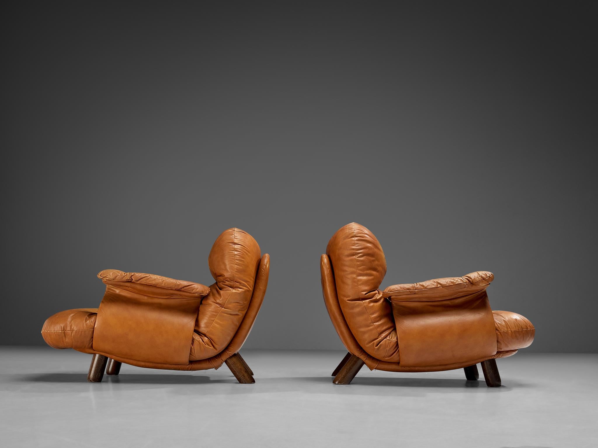E. Cobianchi for Insa Pair of Lounge Chairs in Cognac Leather In Good Condition In Waalwijk, NL