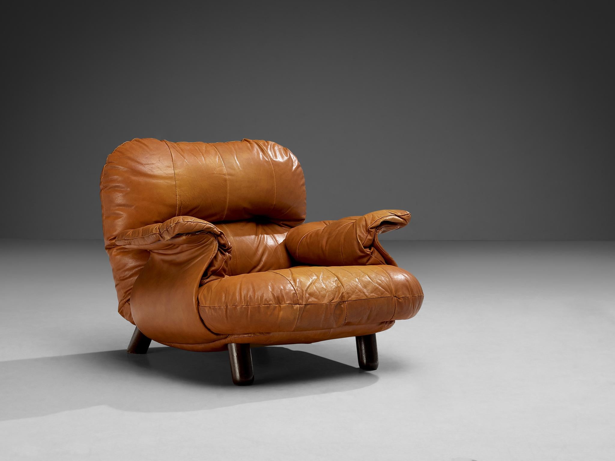 E. Cobianchi for Insa Pair of Lounge Chairs in Cognac Leather 3
