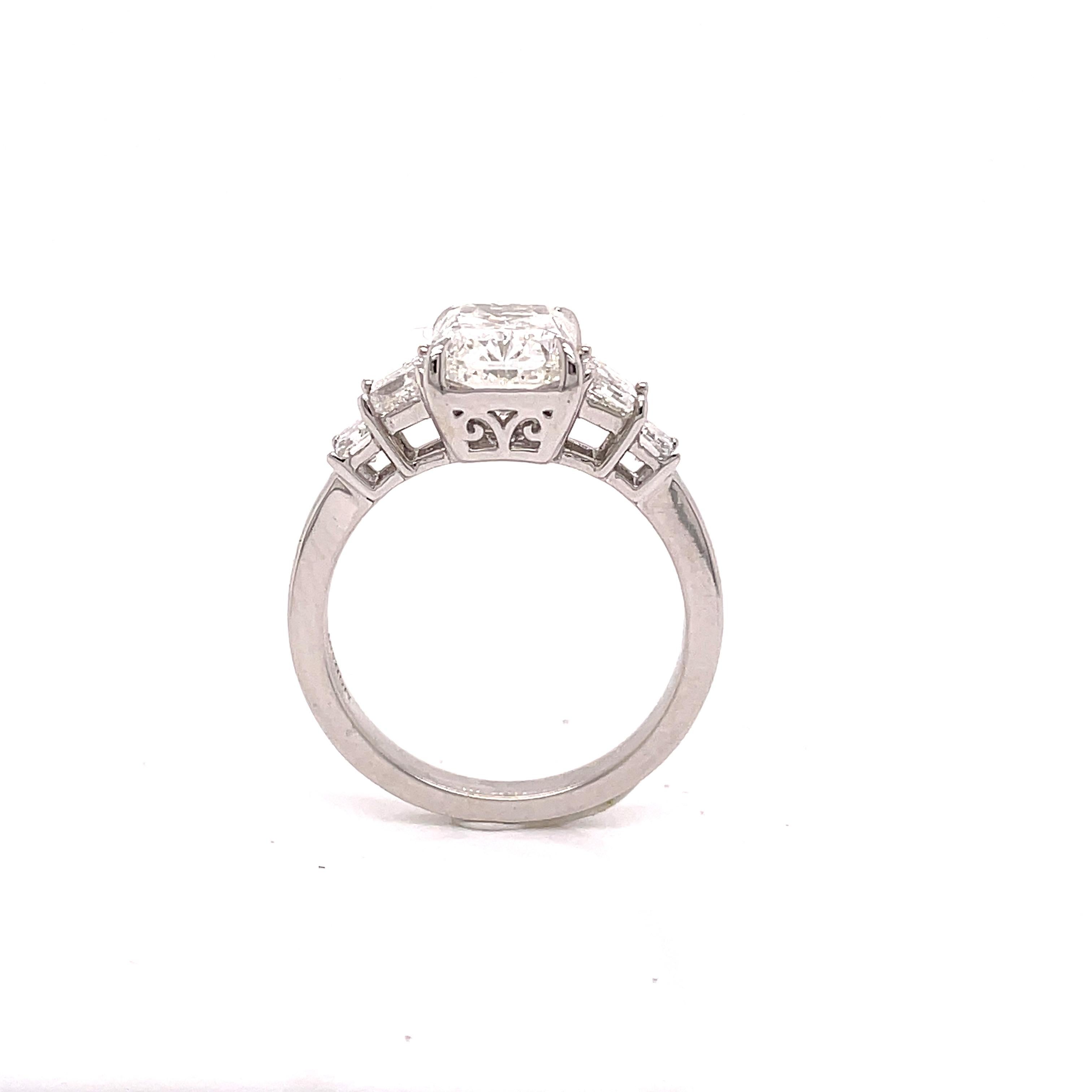 Native American E Diamond Cut VVS1 And White Diamond 18k White Gold Ring - GIA: 6204562589 For Sale