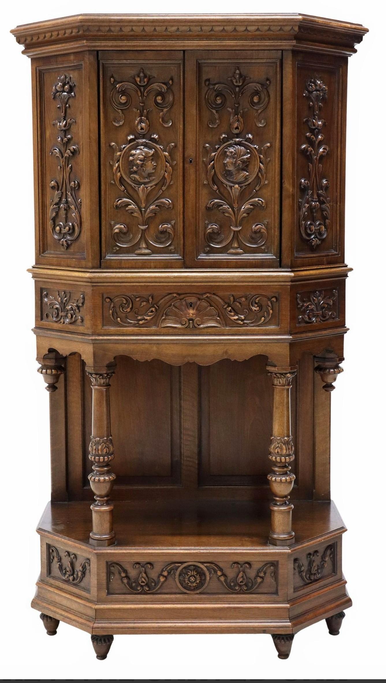 E. Dienst & Fils Paris French Renaissance Revival Antique Credence Cupboard (Französisch) im Angebot