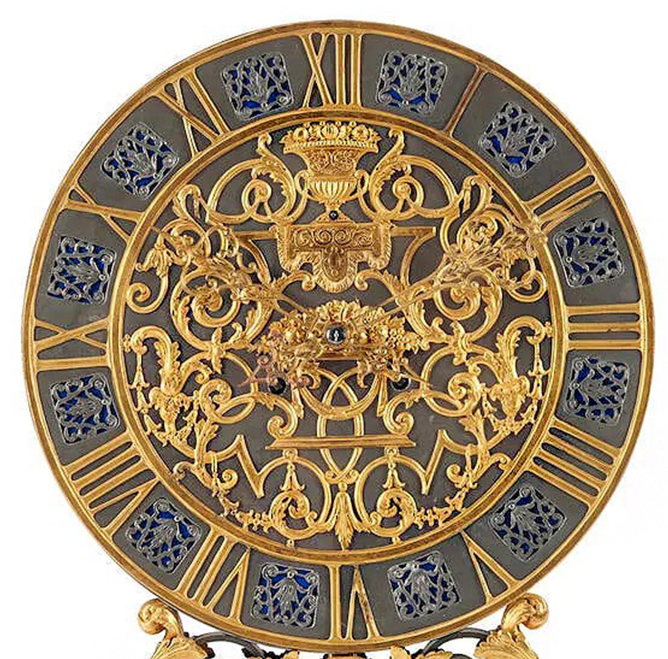 Reloj de chimenea renacentista montado en bronce dorado y patinado con detalle de esmalte azul

Este reloj altamente ornamentado del renombrado E. F. A. La empresa Caldwell es un ejemplo increíble del fino diseño y la artesanía por los que es