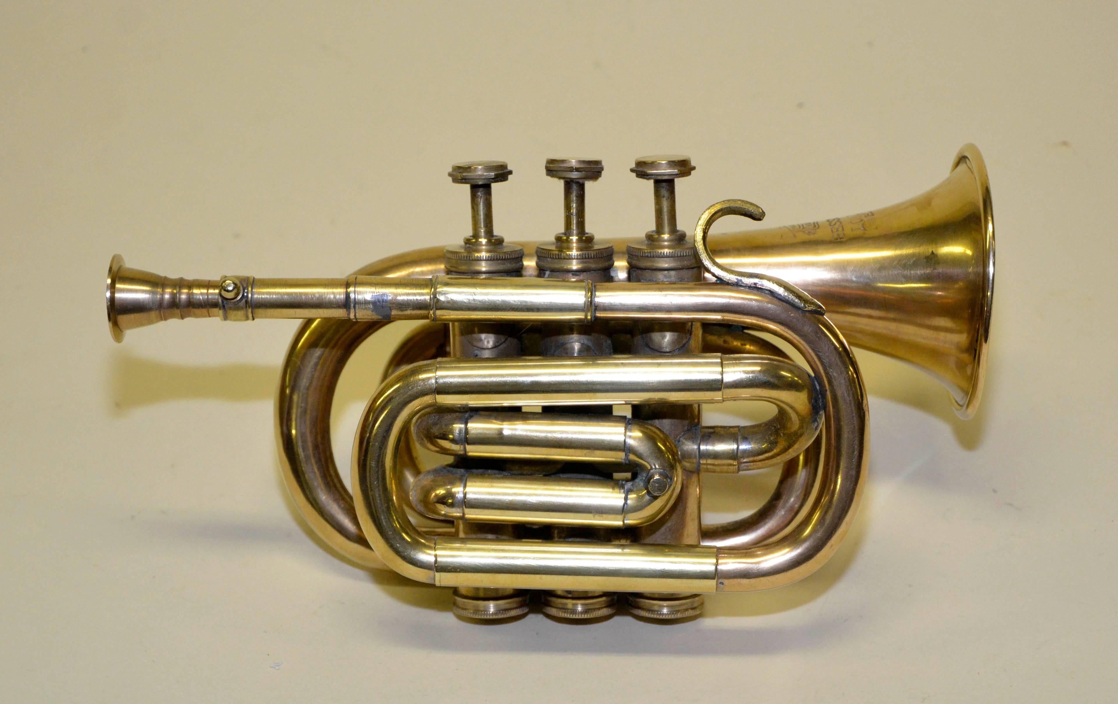 Début du 20ème siècle Mi bémol Bessons & Co. Cornet en laiton, H. 75983 Fabriqué en Angleterre en vente