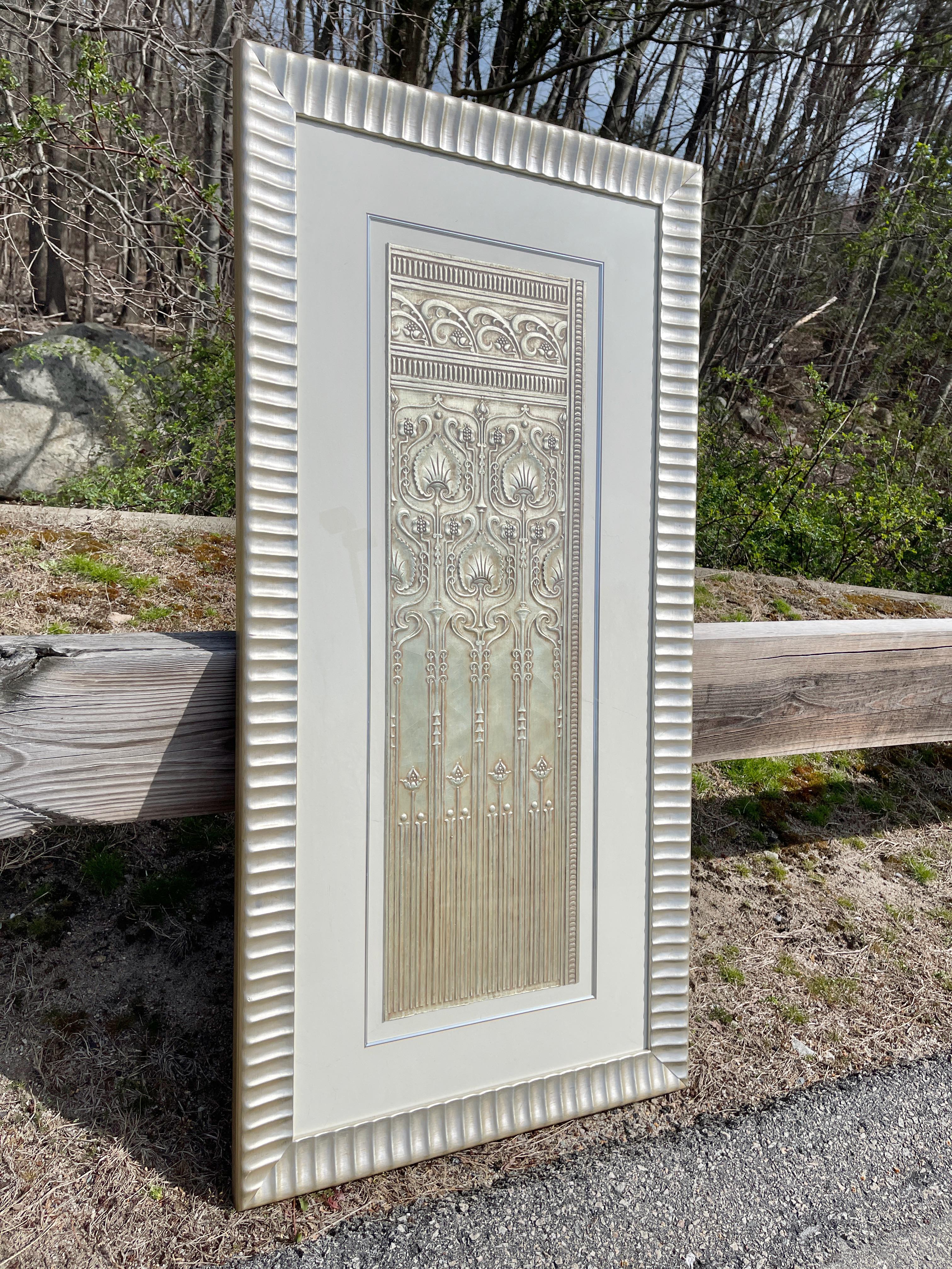 E. G. Cody Panel de placas de estaño enmarcado y repujado en Bueno estado para la venta en Hanover, MA