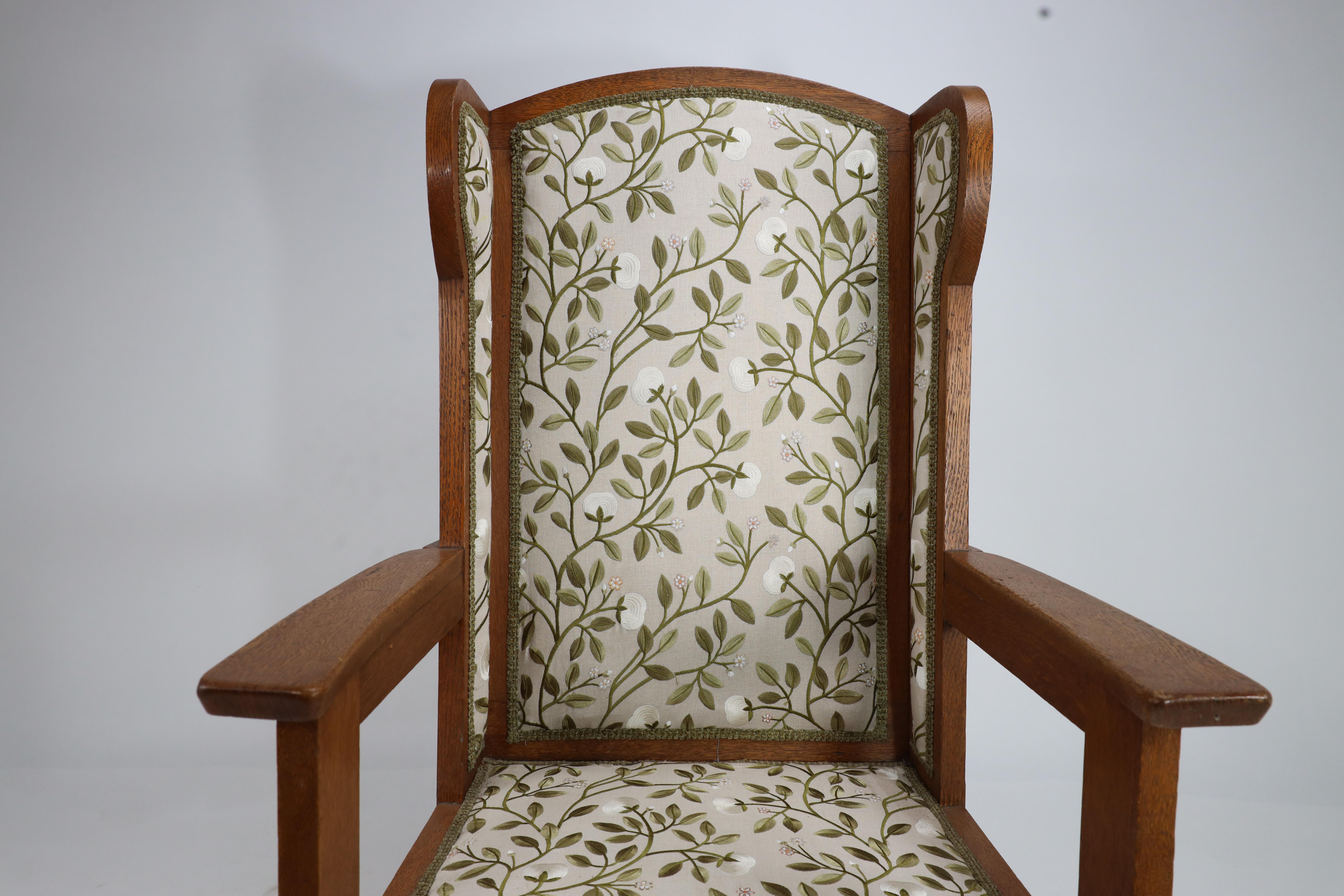 E G Punnet attributed. Probably made by William Birch. An oak wing back armchair In Good Condition For Sale In London, GB