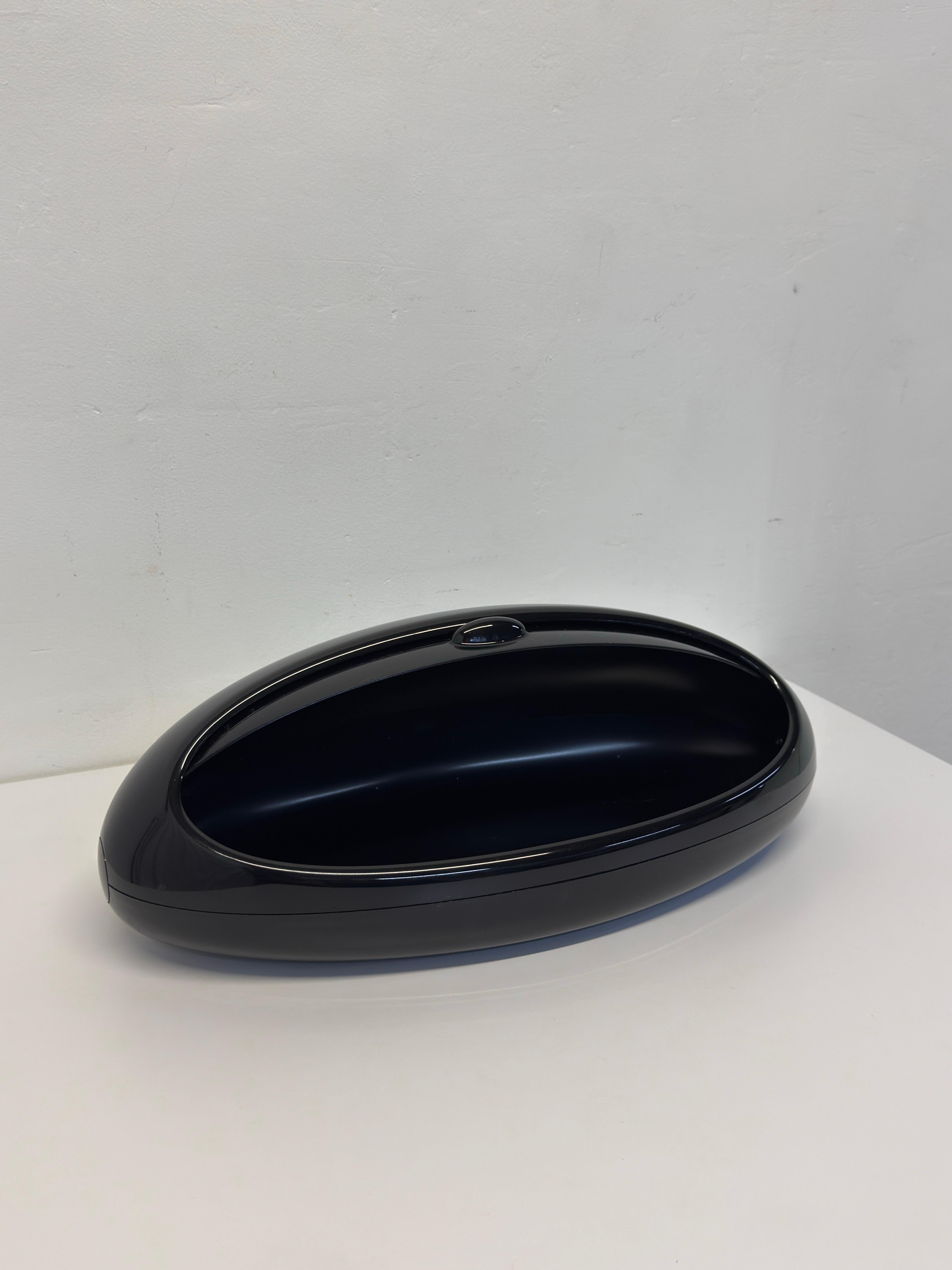 E. Gargan y S. Giovannoni Panera Gnam para Alessi en venta 5
