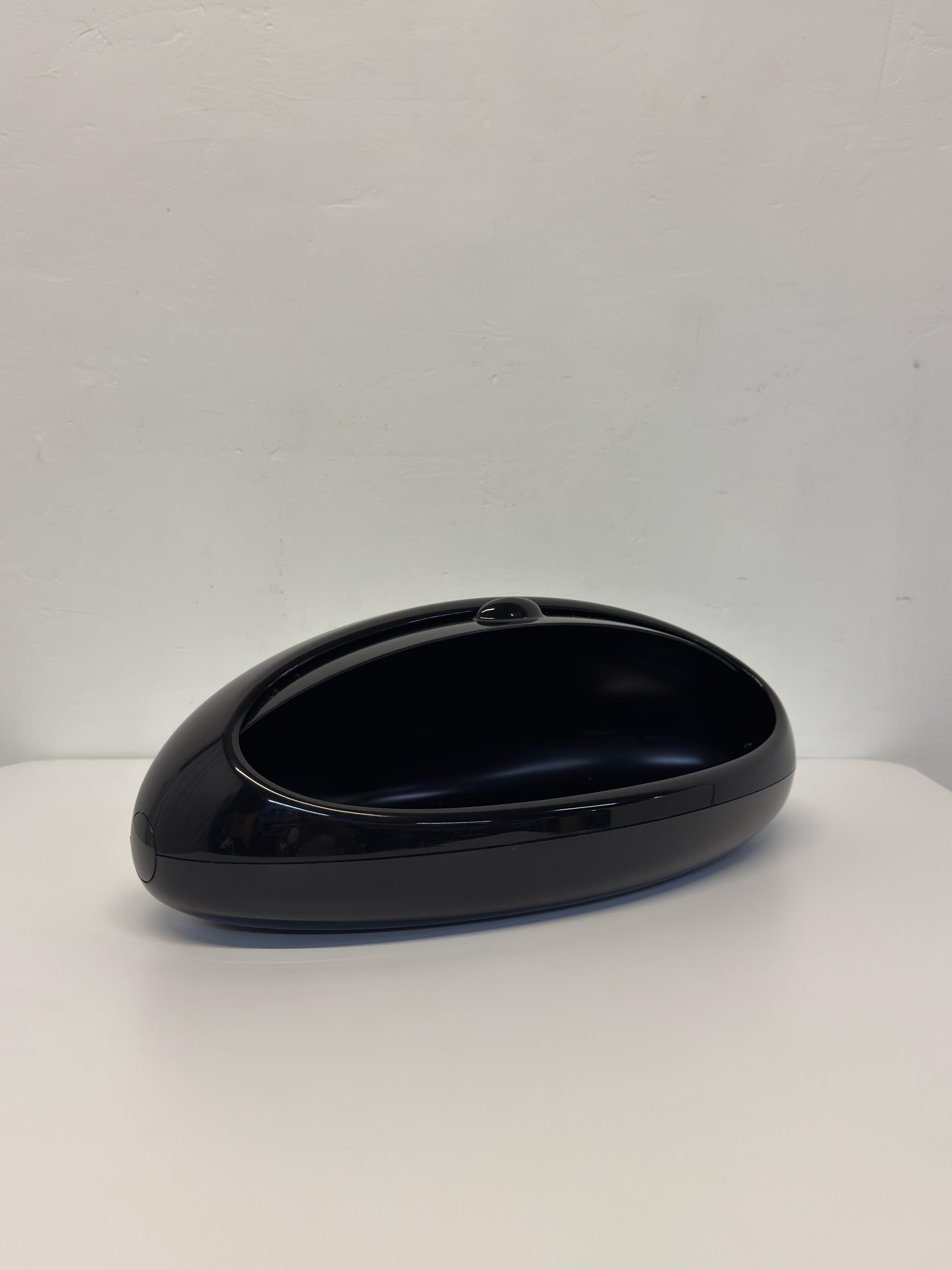 E. Gargan y S. Giovannoni Panera Gnam para Alessi en venta 1